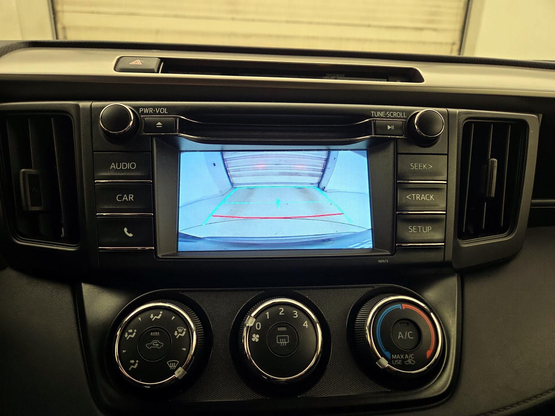 Thumbnail: 2016 Toyota RAV4 - 14