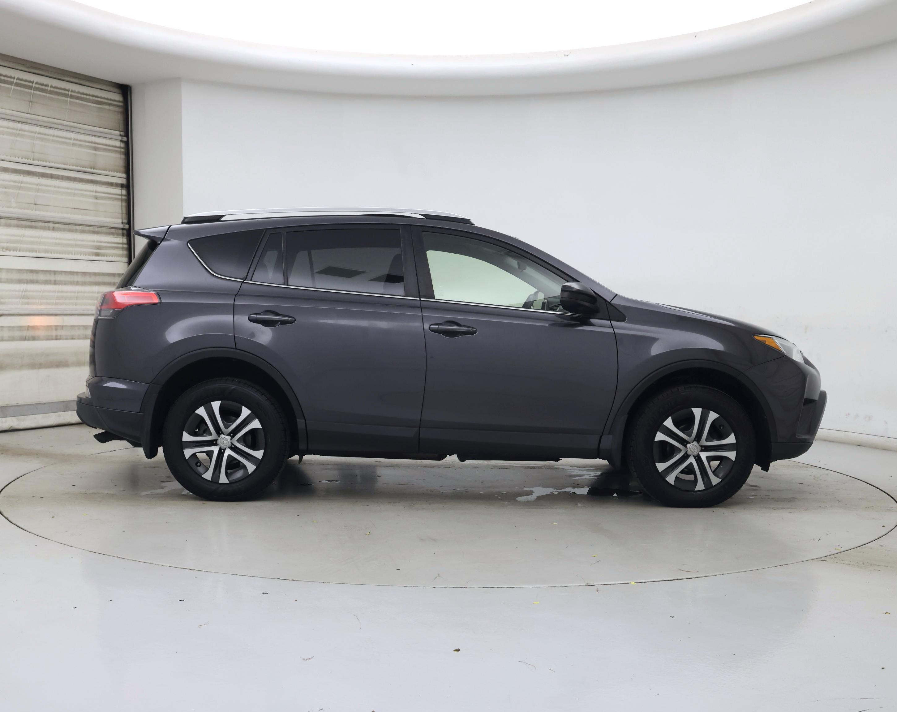 Thumbnail: 2016 Toyota RAV4 - 7