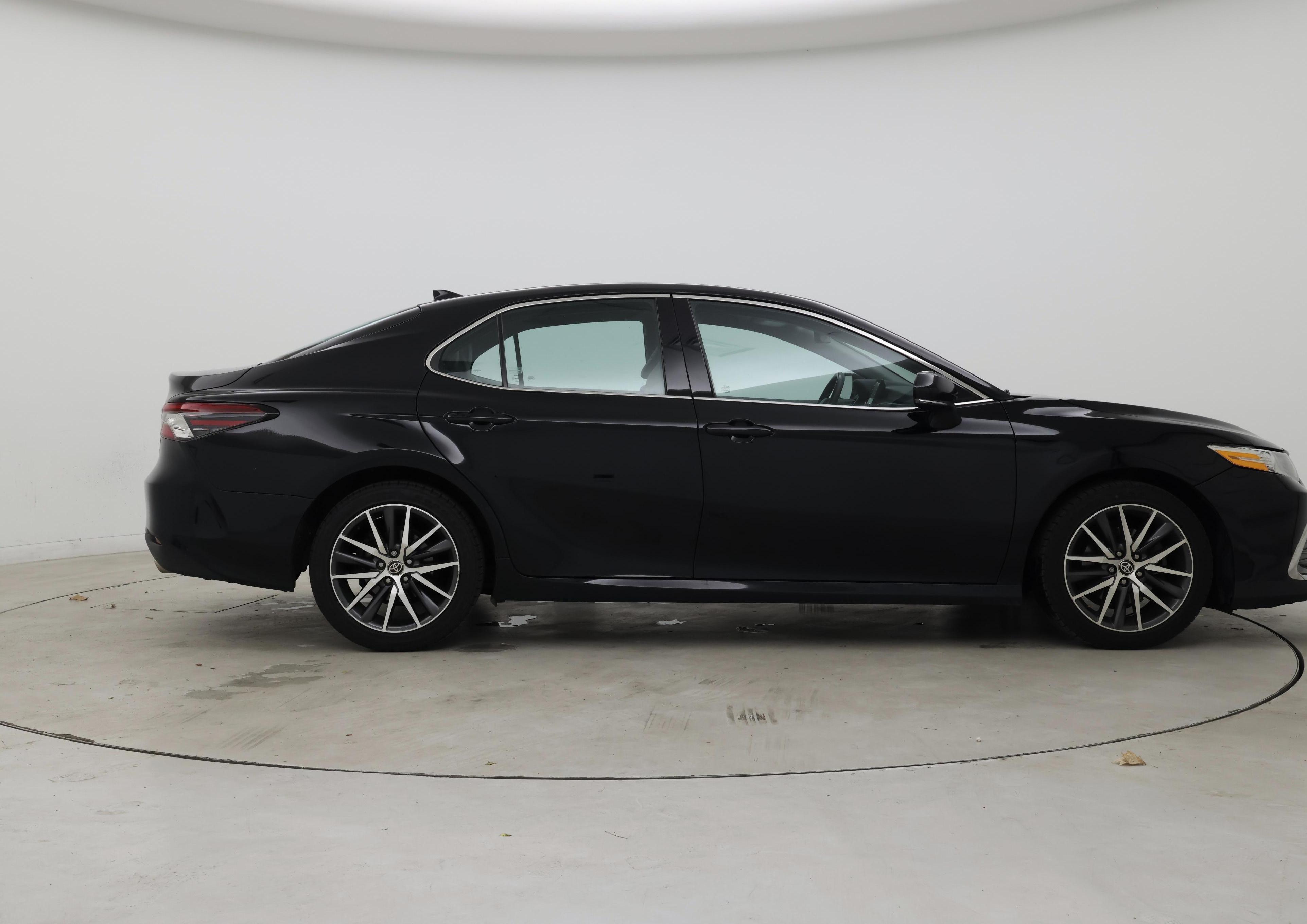 Thumbnail: 2023 Toyota Camry - 7