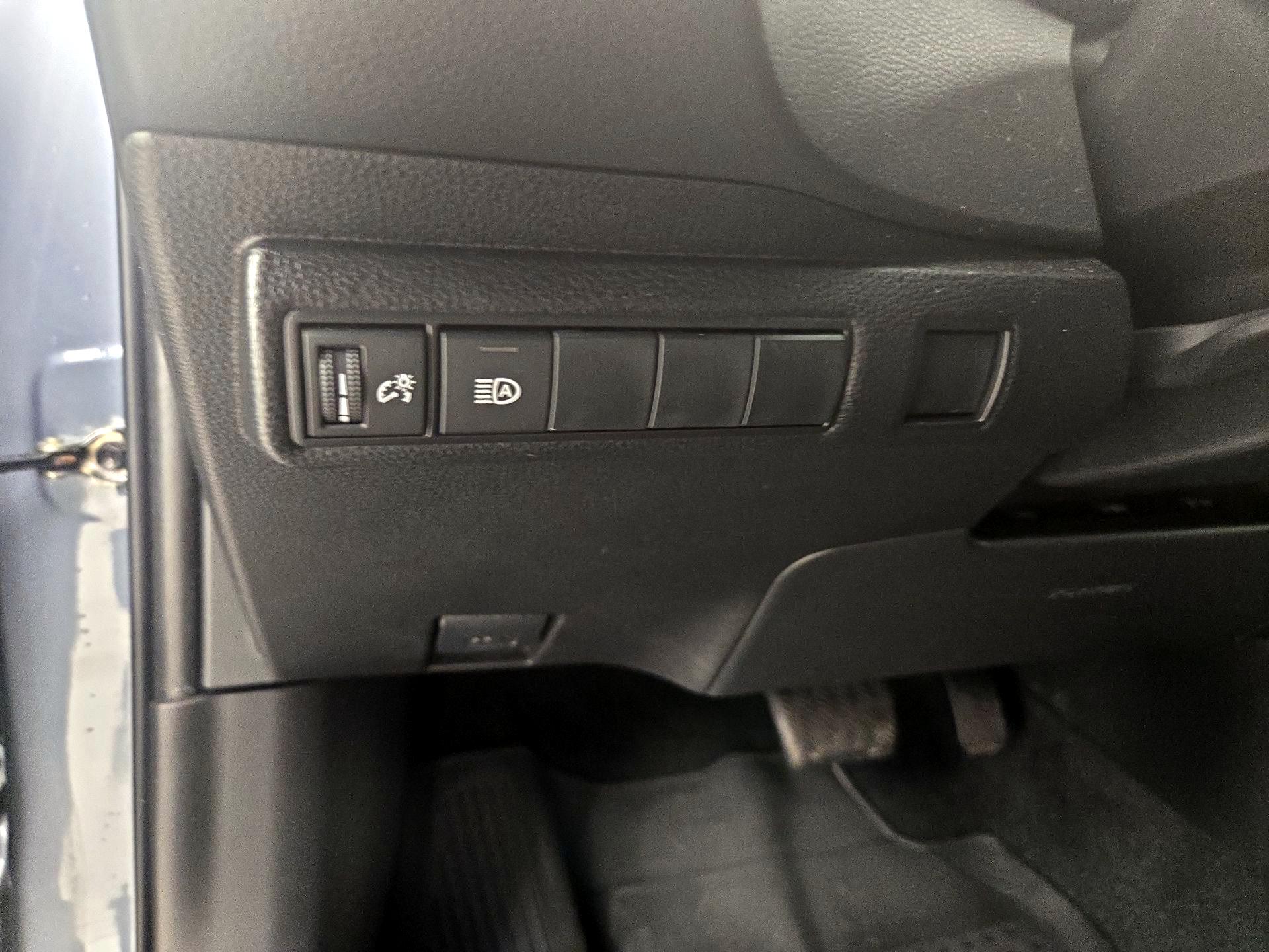 Thumbnail: 2022 Toyota Corolla - 13