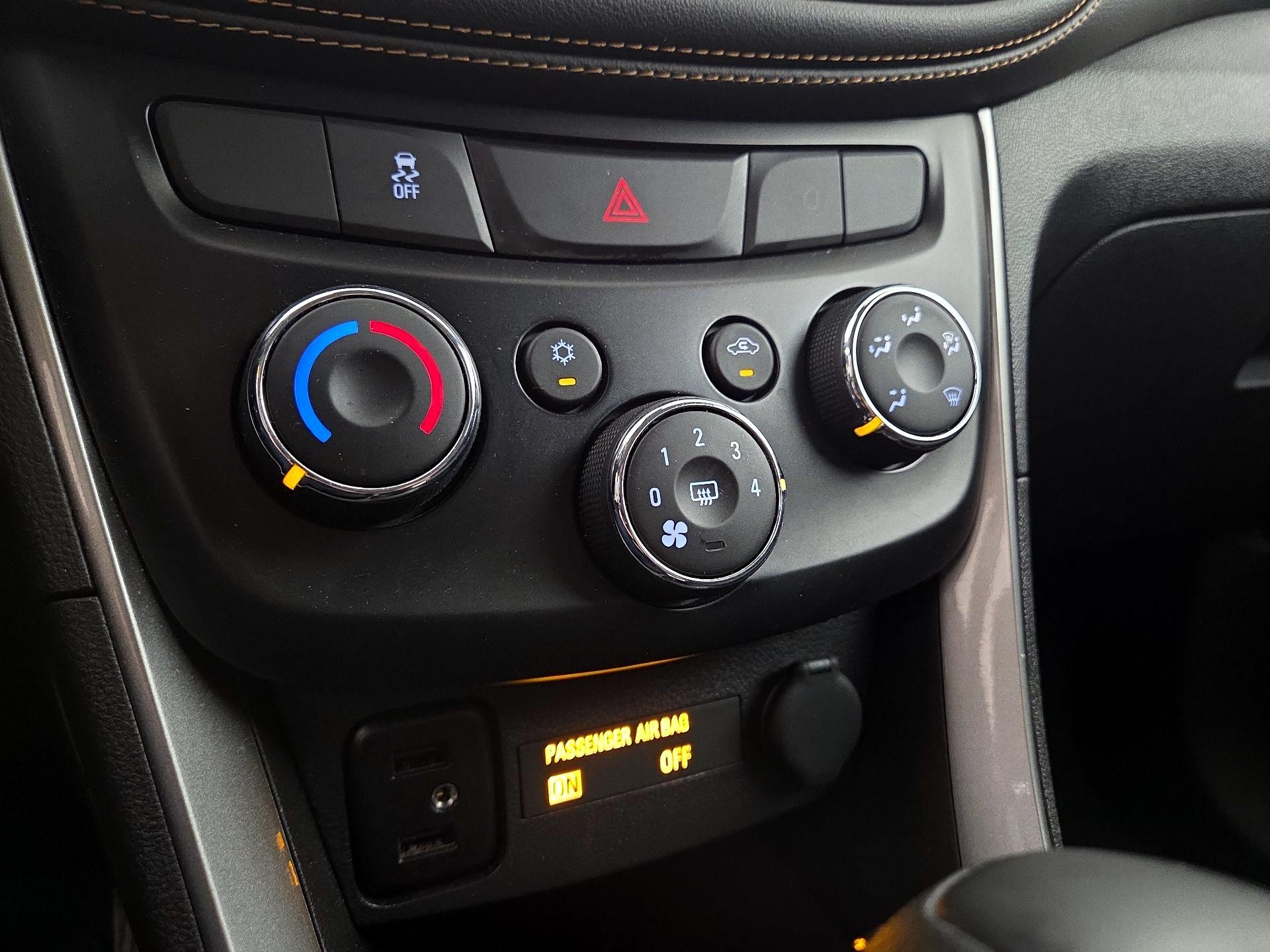 Thumbnail: 2018 Chevrolet Trax - 16