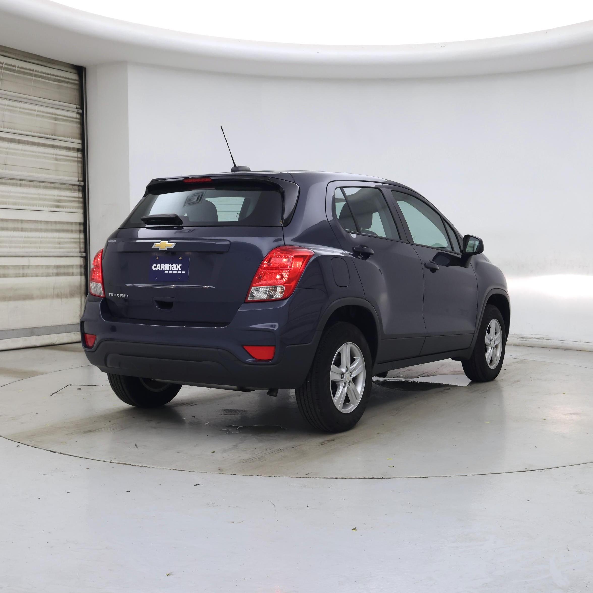 Thumbnail: 2018 Chevrolet Trax - 8