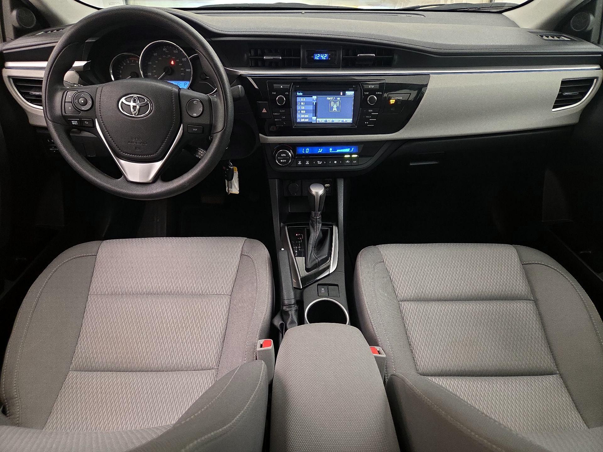 Thumbnail: 2014 Toyota Corolla - 9