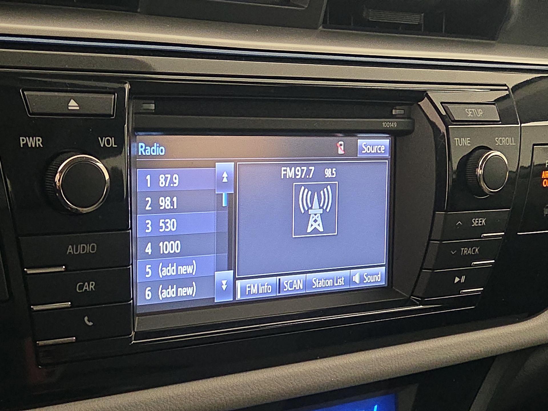 Thumbnail: 2014 Toyota Corolla - 15