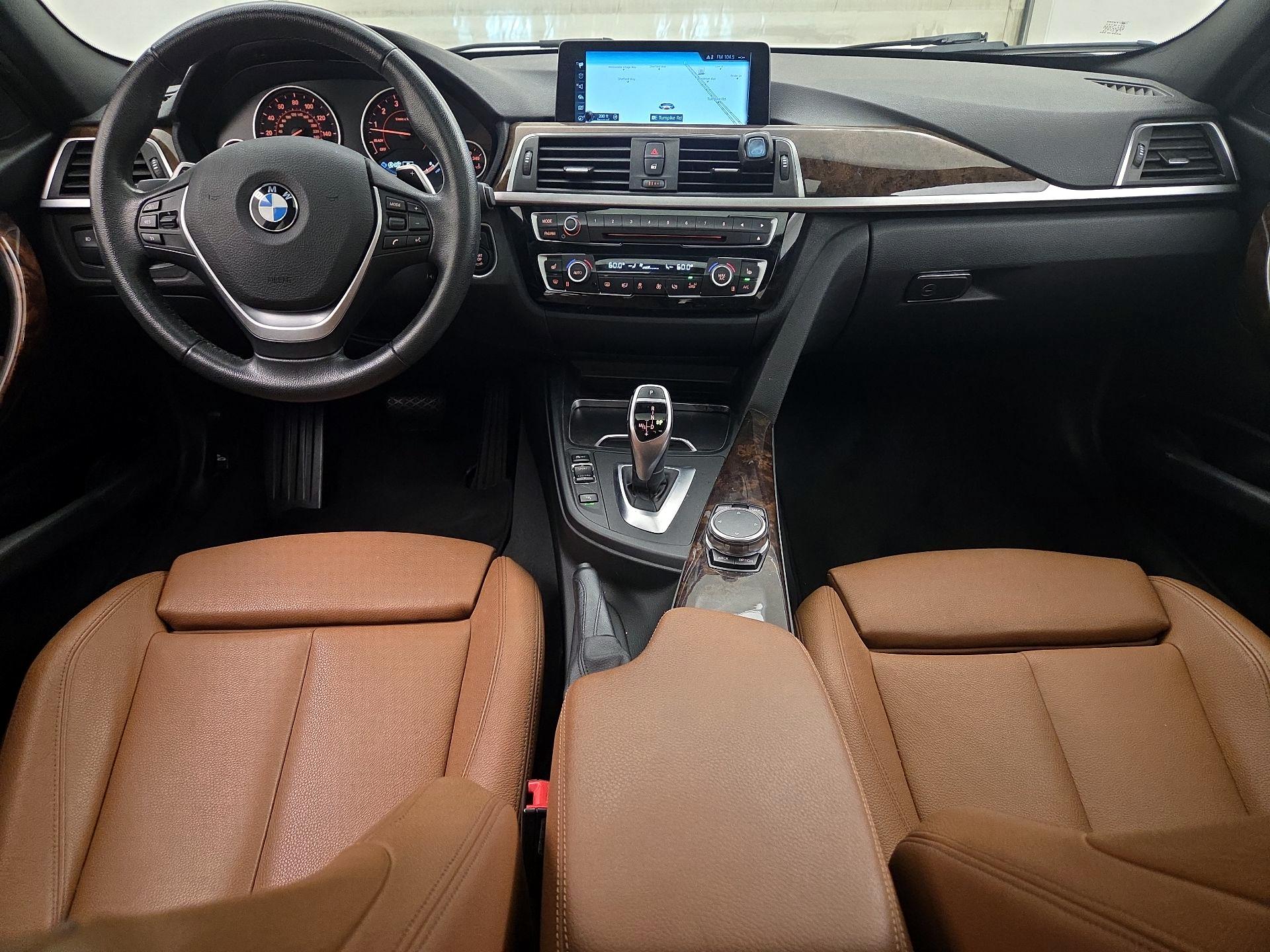 Thumbnail: 2017 BMW 3 Series - 9
