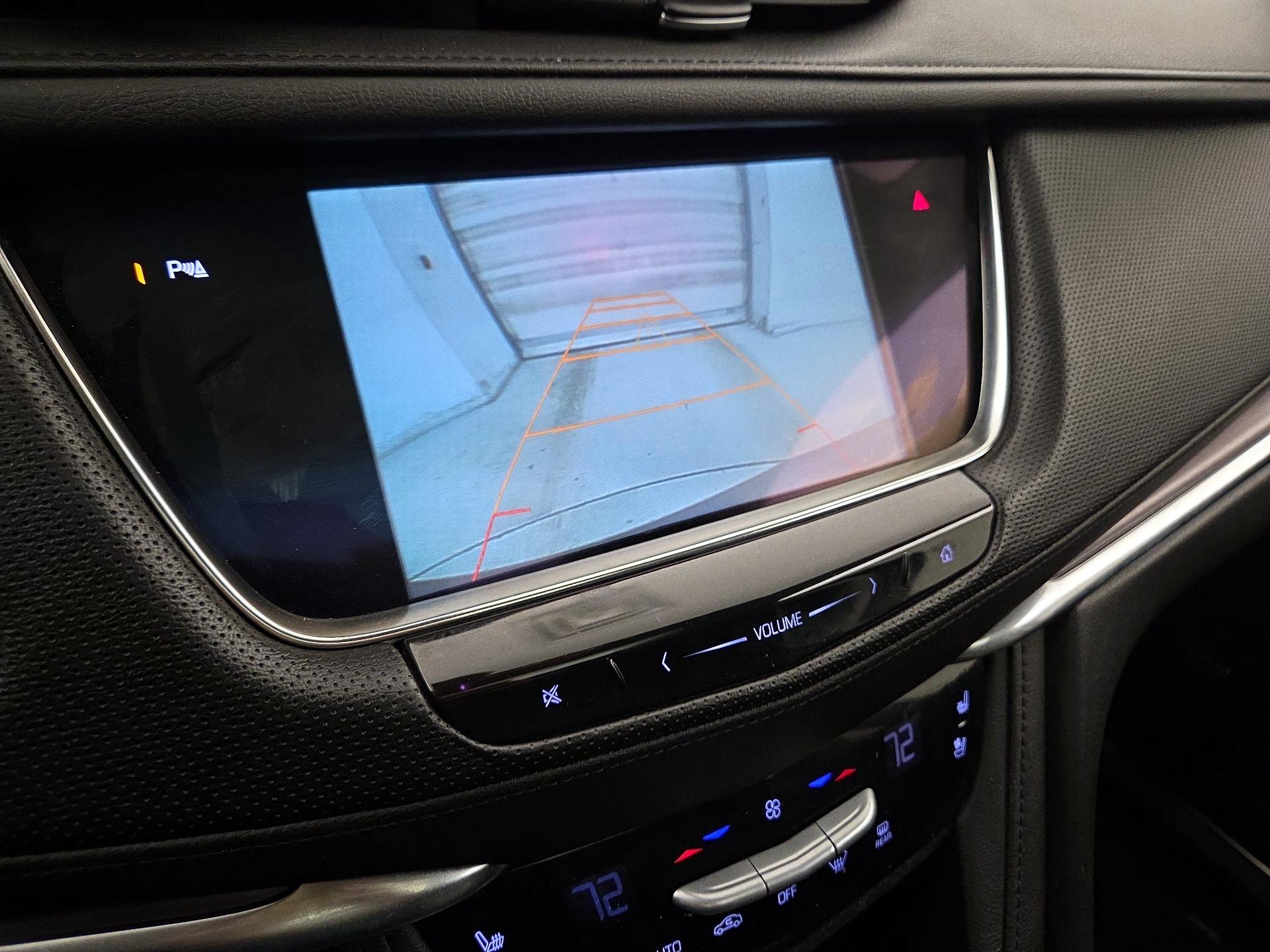 Thumbnail: 2017 Cadillac XT5 - 15