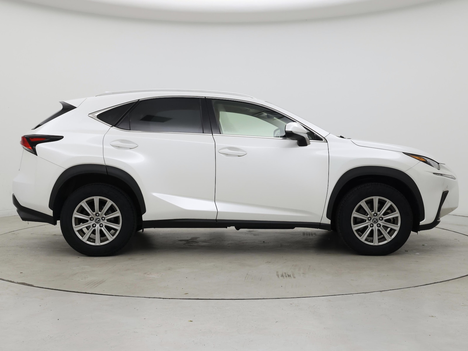 2020 Lexus NX 300 - Photo 8