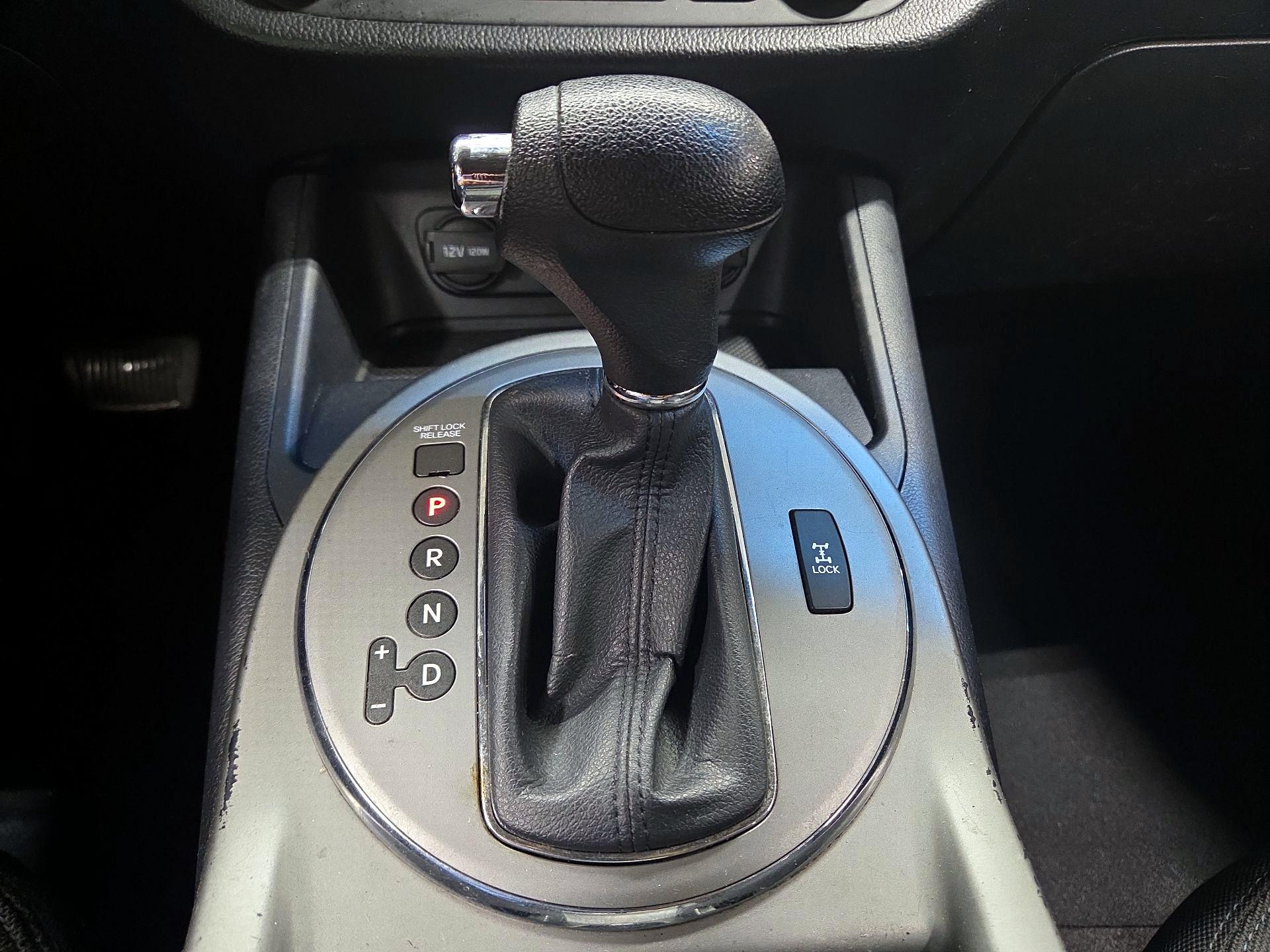 Thumbnail: 2016 Kia Sportage - 16