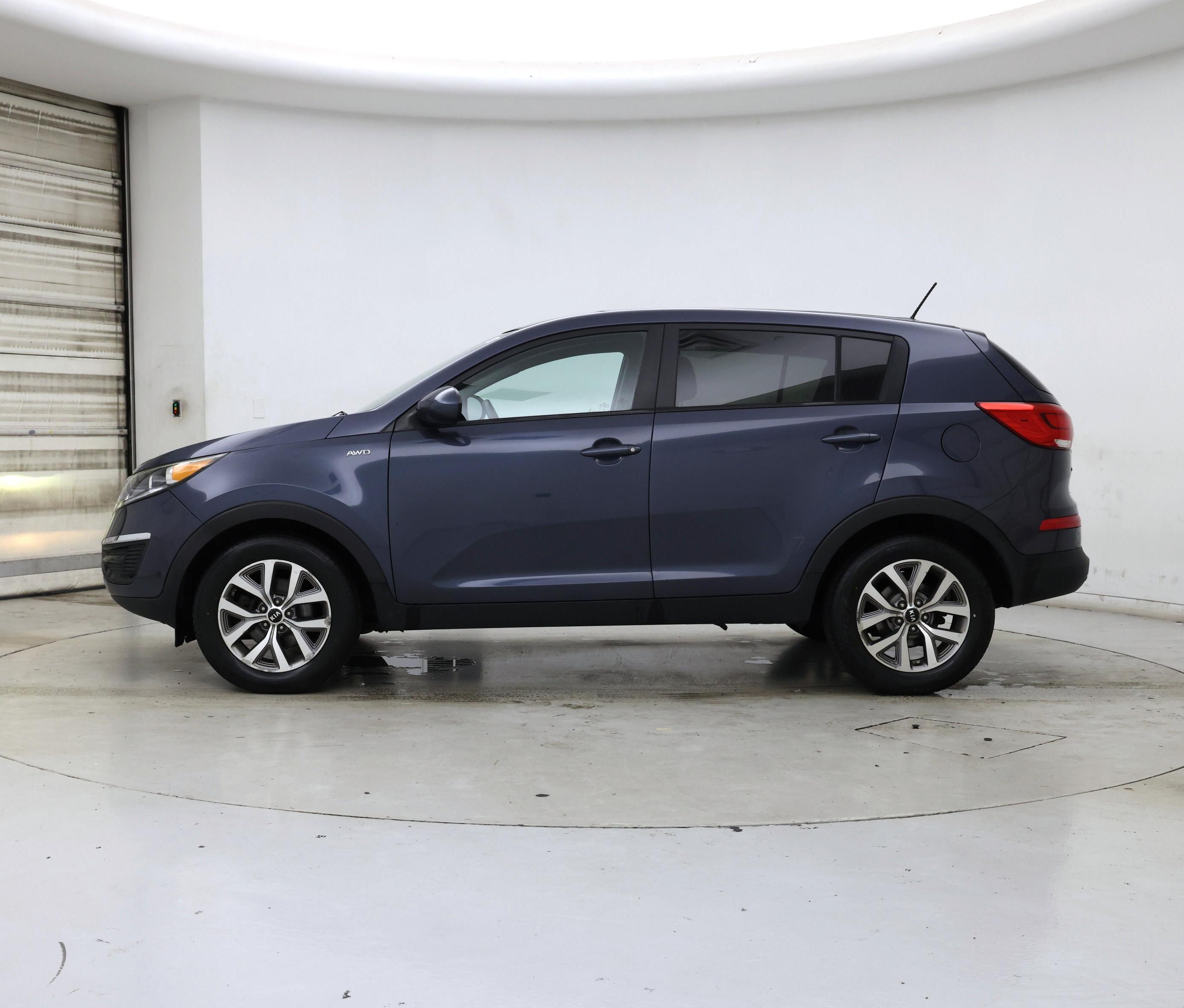 Thumbnail: 2016 Kia Sportage - 3