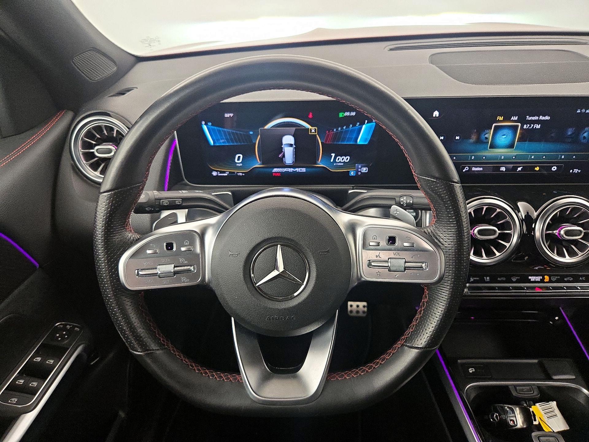 Thumbnail: 2021 Mercedes-Benz GLB - 10