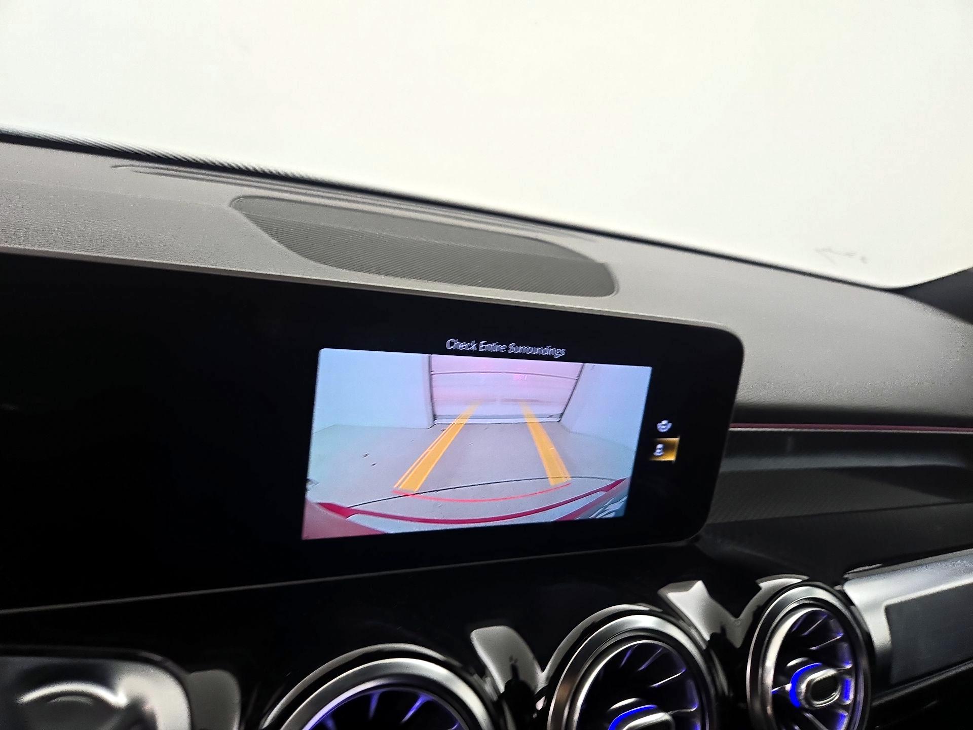 Thumbnail: 2021 Mercedes-Benz GLB - 14