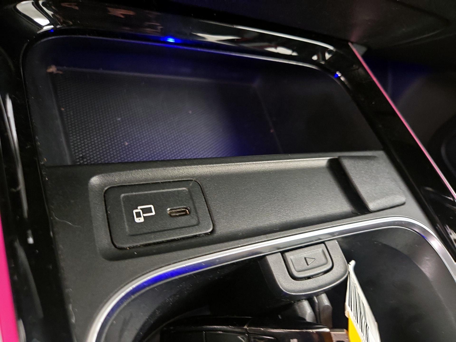 Thumbnail: 2021 Mercedes-Benz GLB - 18