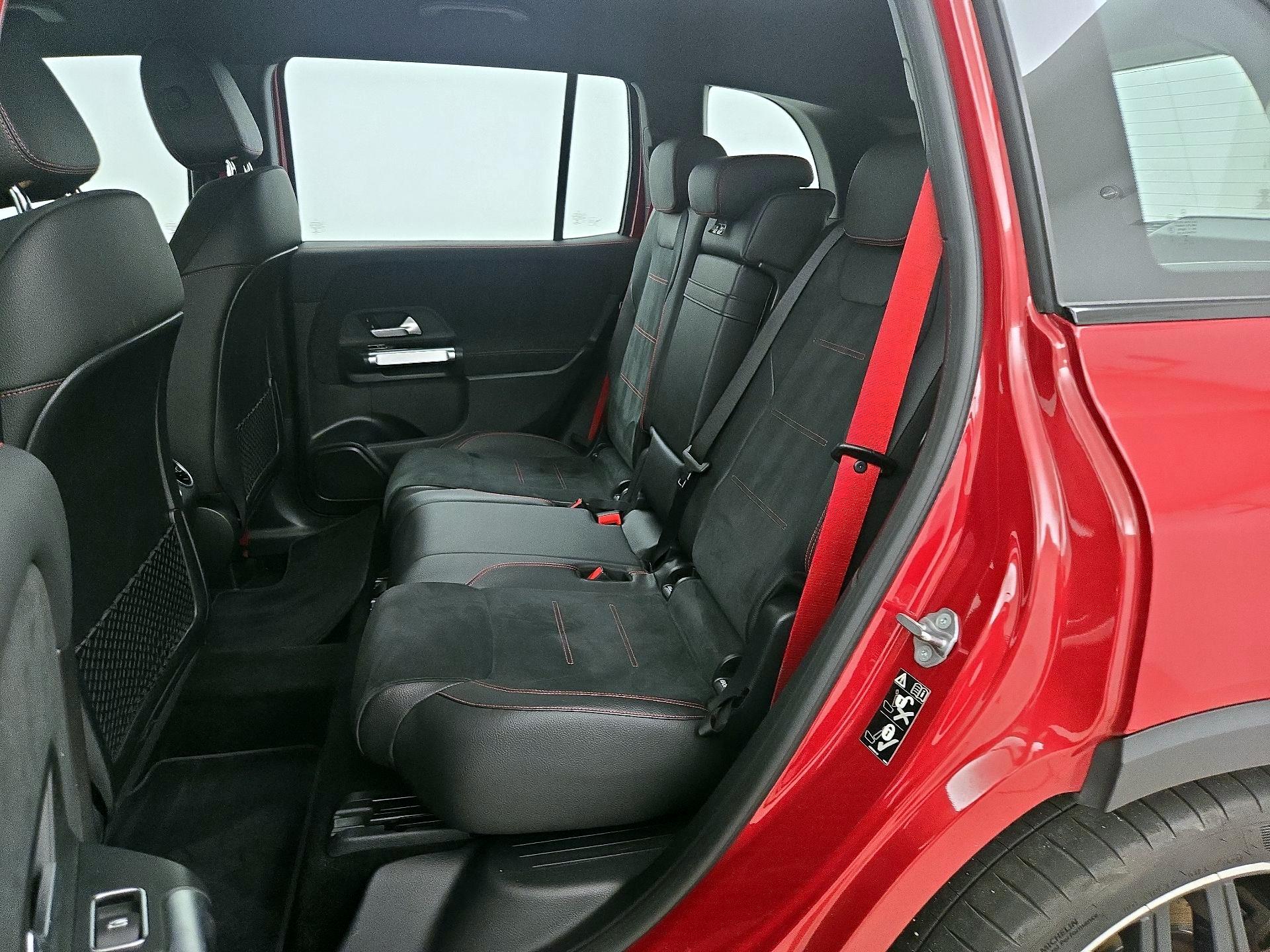 Thumbnail: 2021 Mercedes-Benz GLB - 19