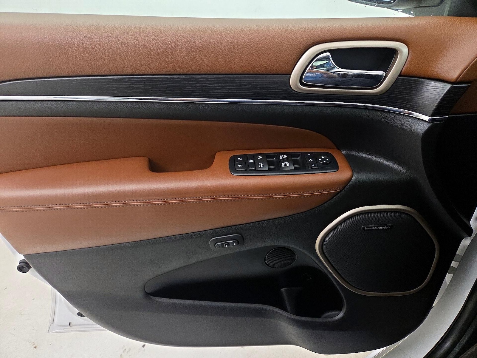 2017 Jeep Grand Cherokee Summit - Photo 13