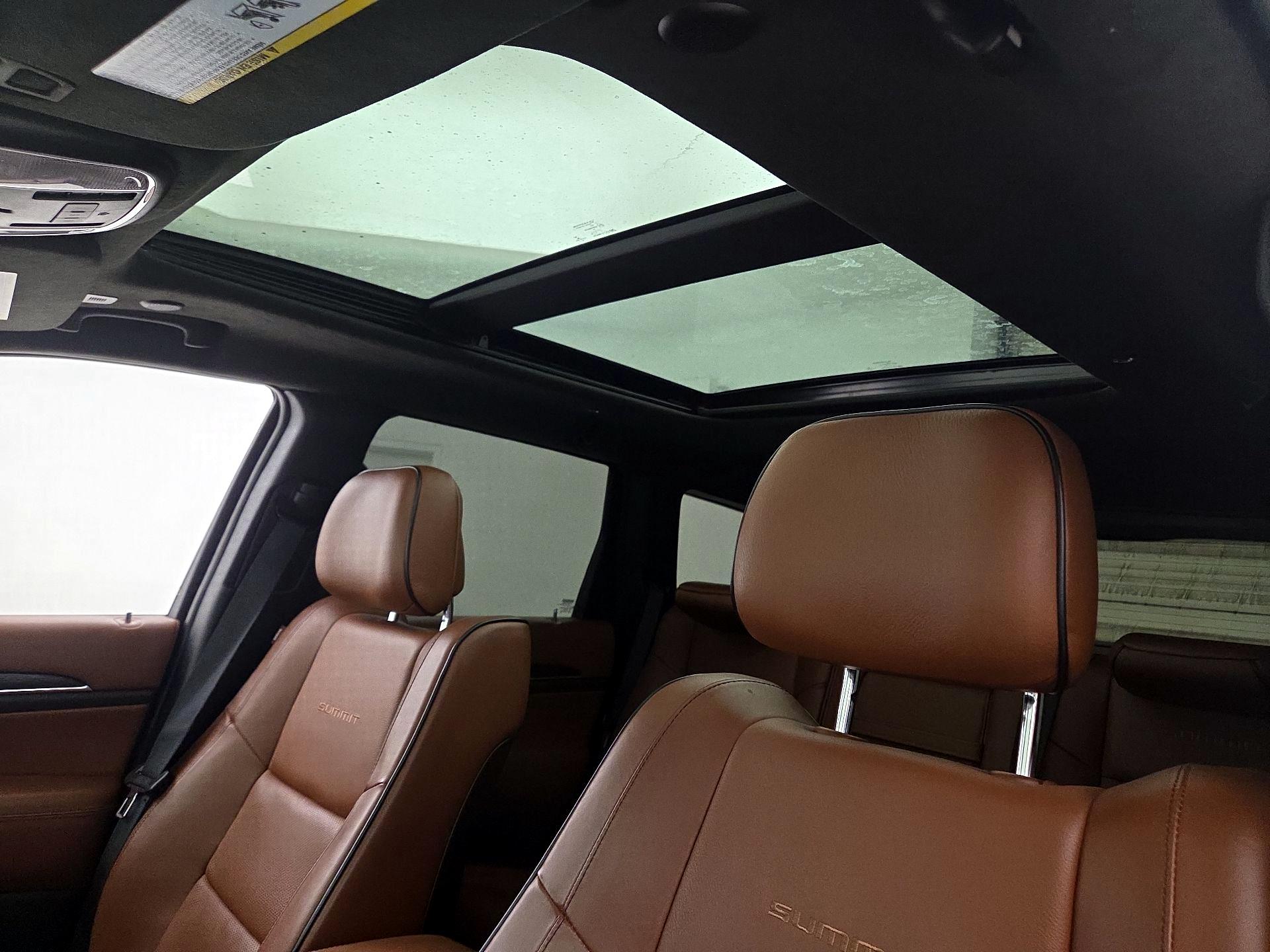 Thumbnail: 2017 Jeep Grand Cherokee - 20