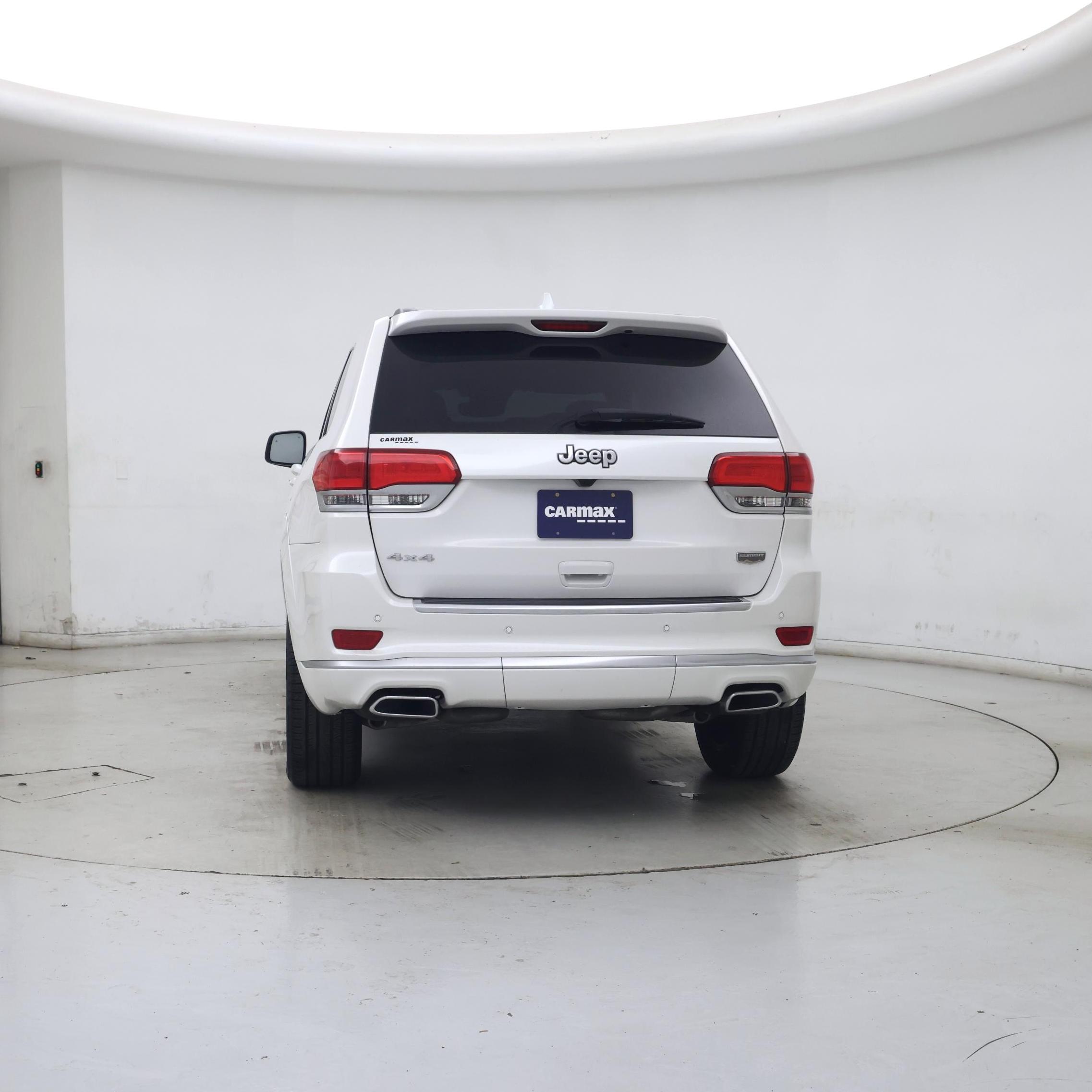 Thumbnail: 2017 Jeep Grand Cherokee - 6