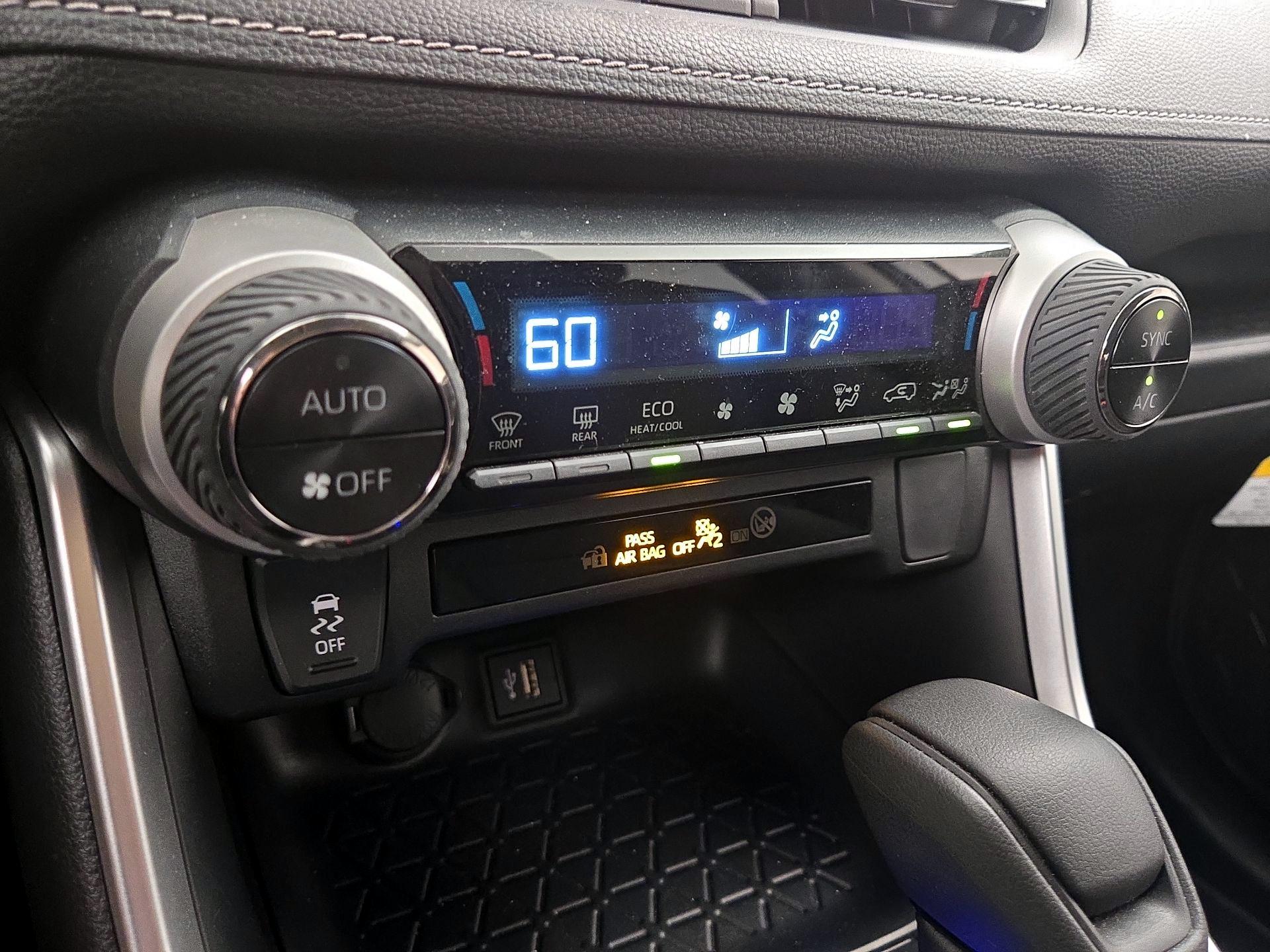 Thumbnail: 2024 Toyota RAV4 - 16