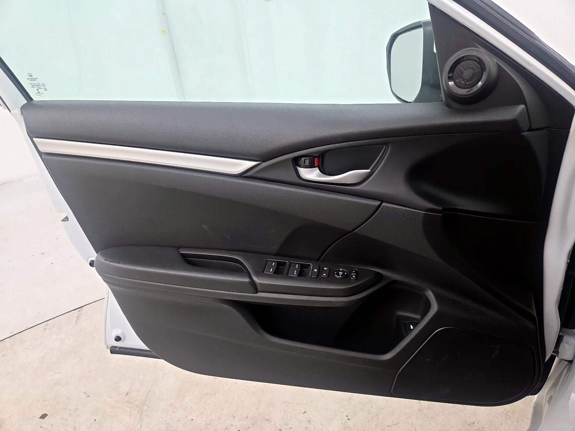 Thumbnail: 2020 Honda Civic - 12