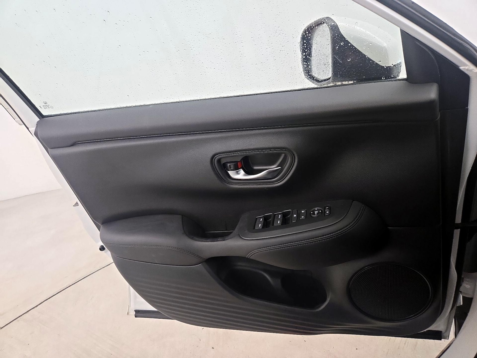 2025 Honda HR-V LX - Photo 13