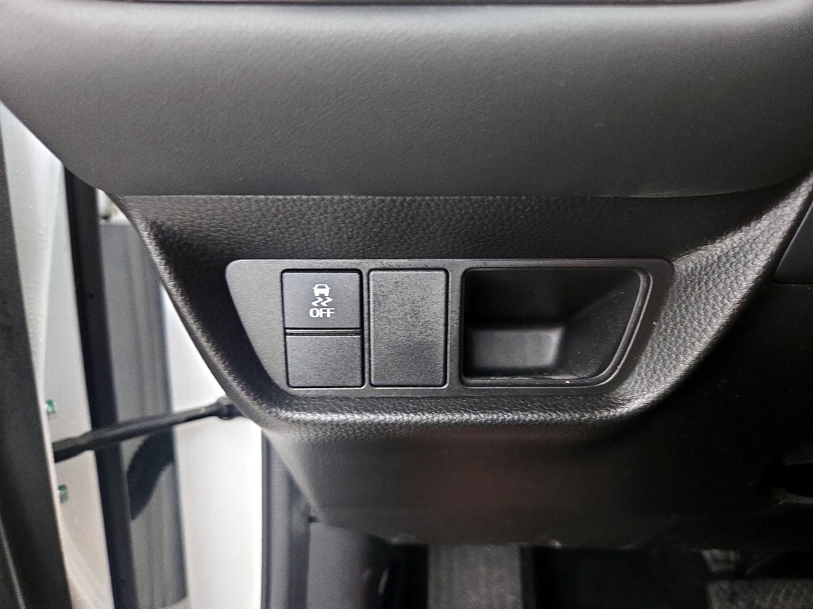2025 Honda HR-V LX - Photo 14