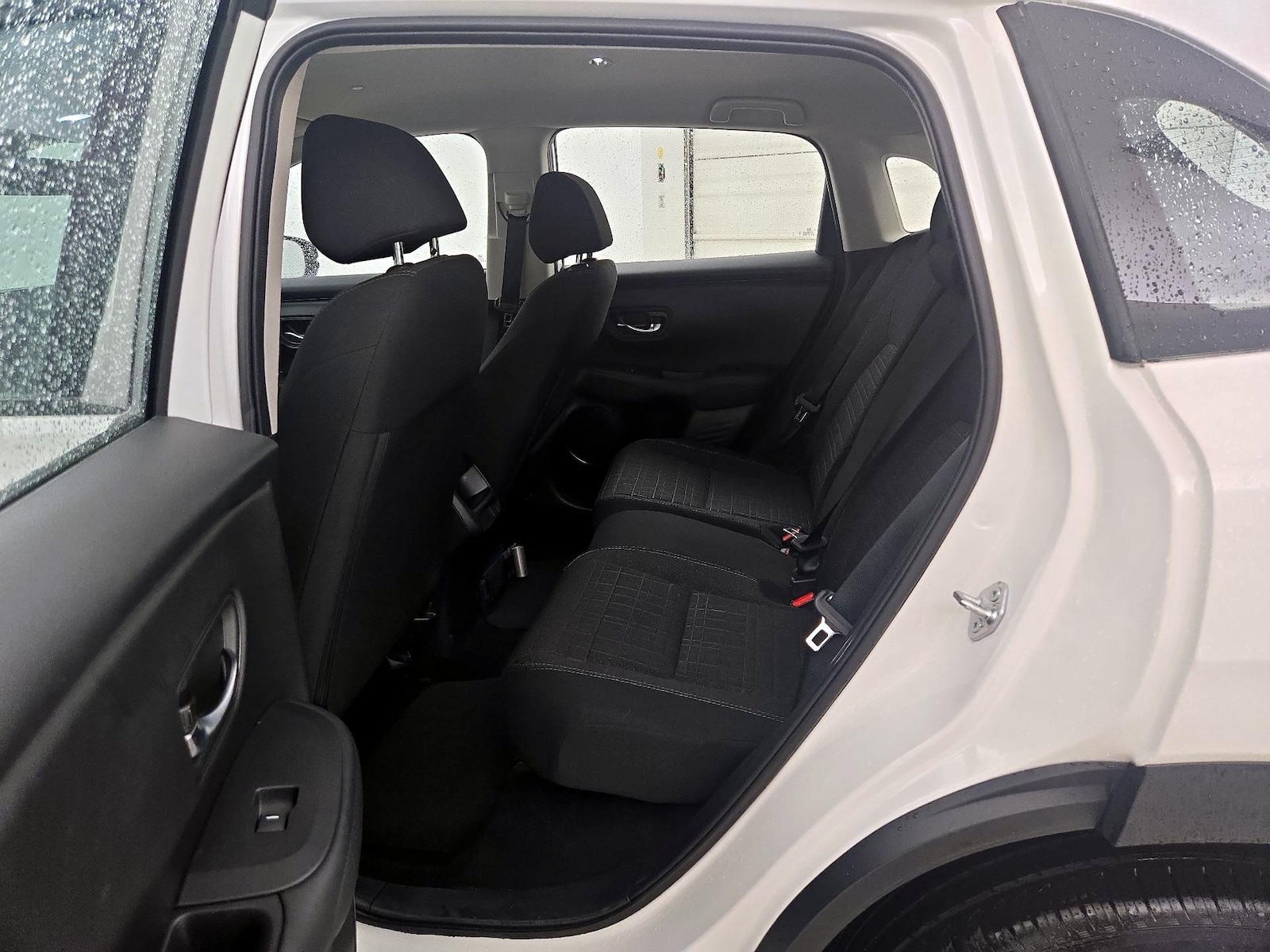 2025 Honda HR-V LX - Photo 20