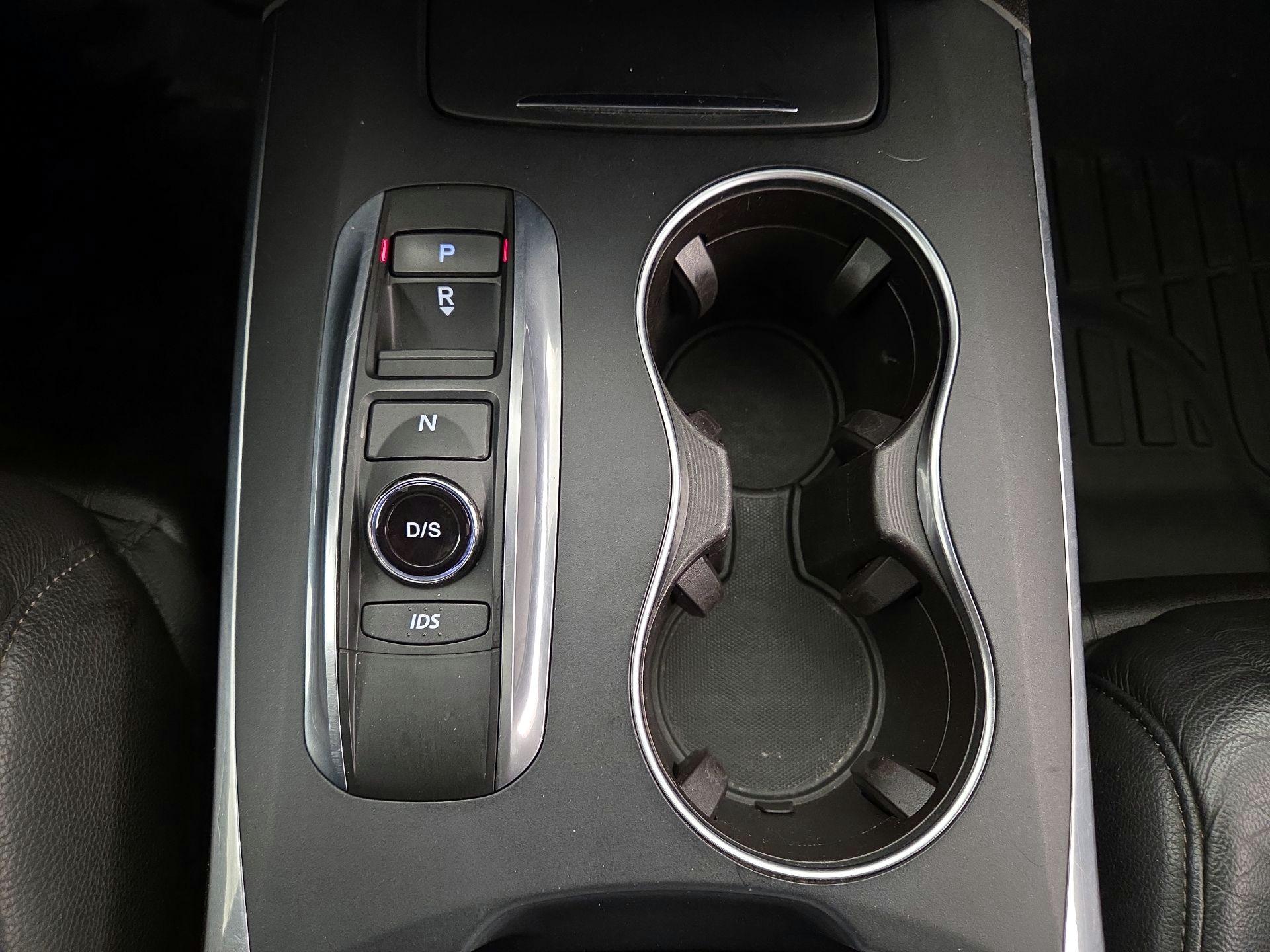 Thumbnail: 2016 Acura MDX - 17