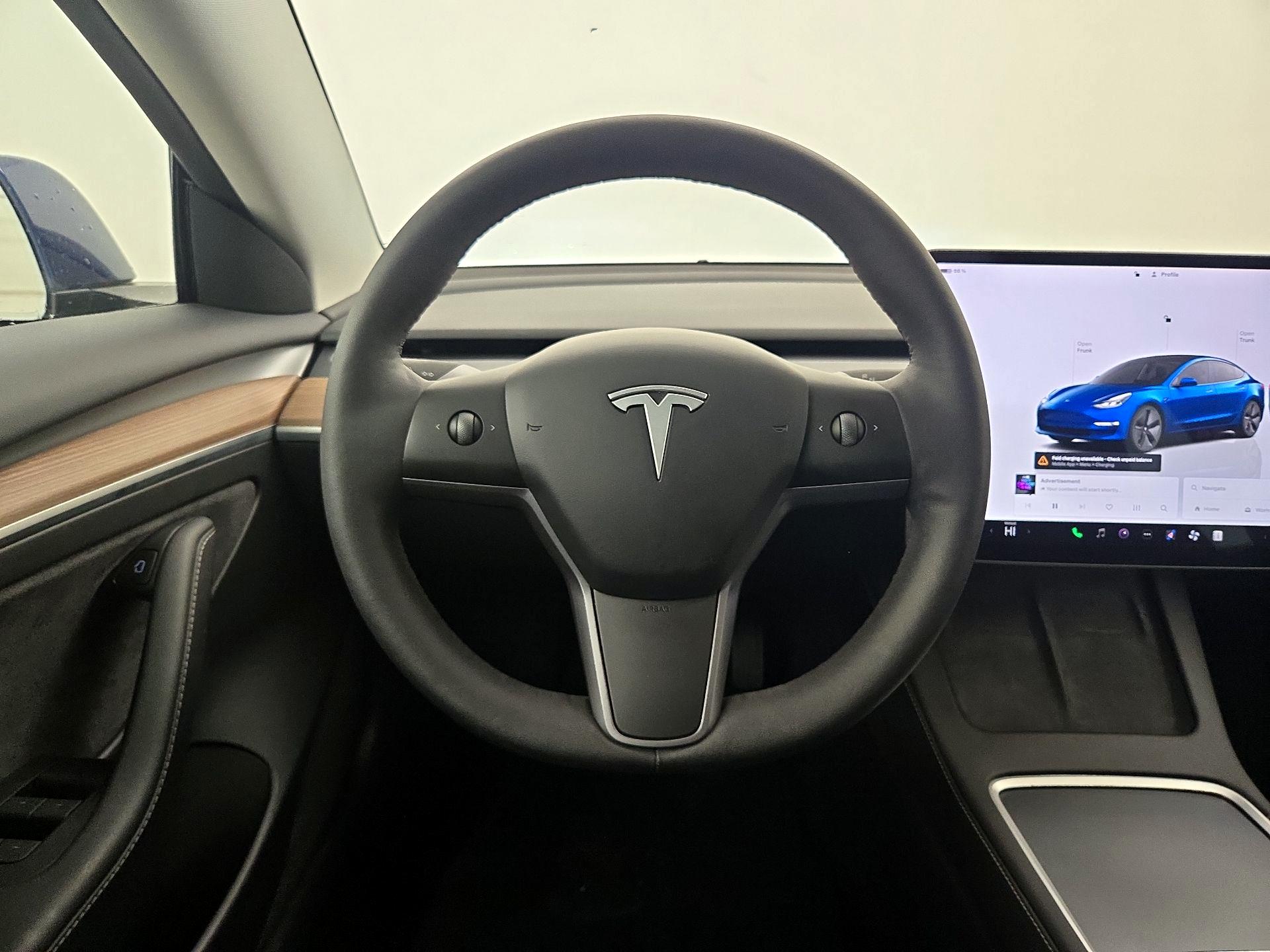 Thumbnail: 2023 Tesla Model 3 - 10
