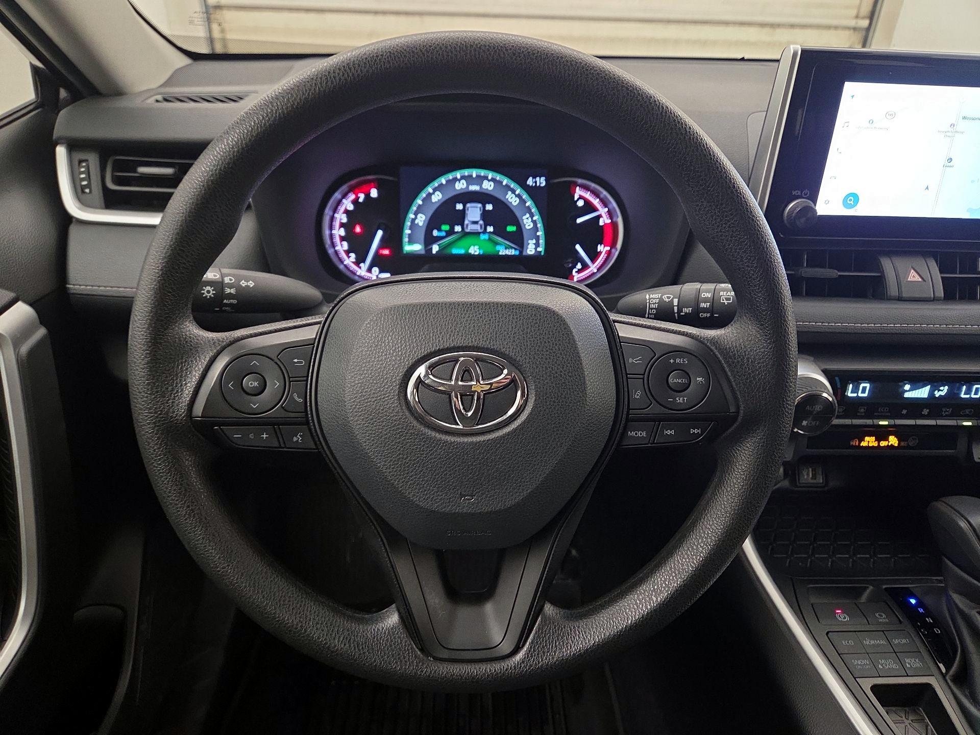 Thumbnail: 2024 Toyota RAV4 - 10