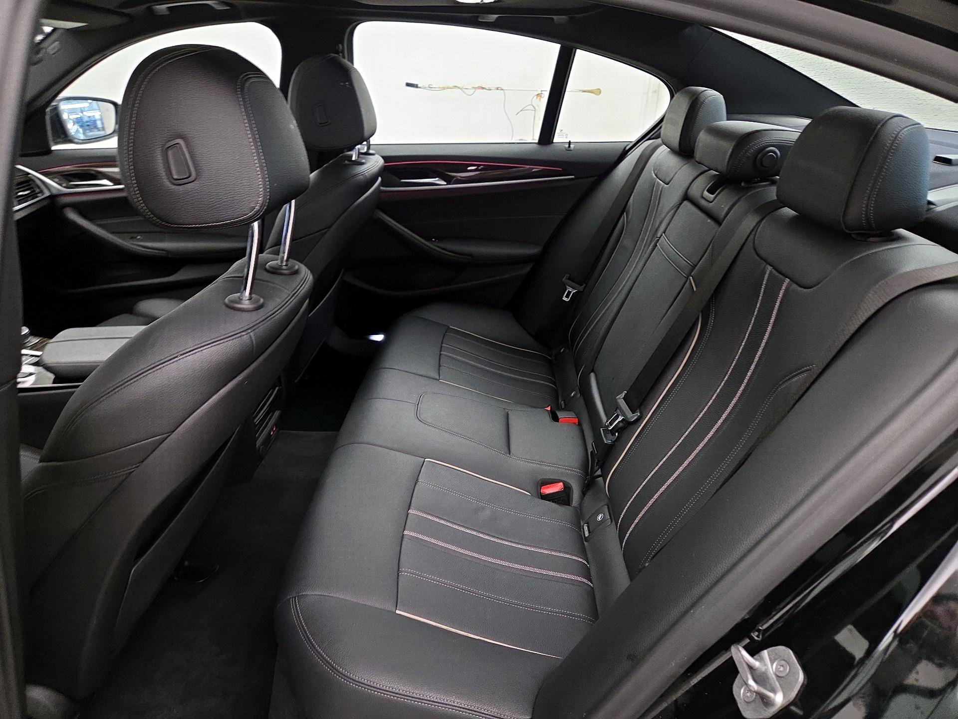 Thumbnail: 2020 BMW 5 Series - 20
