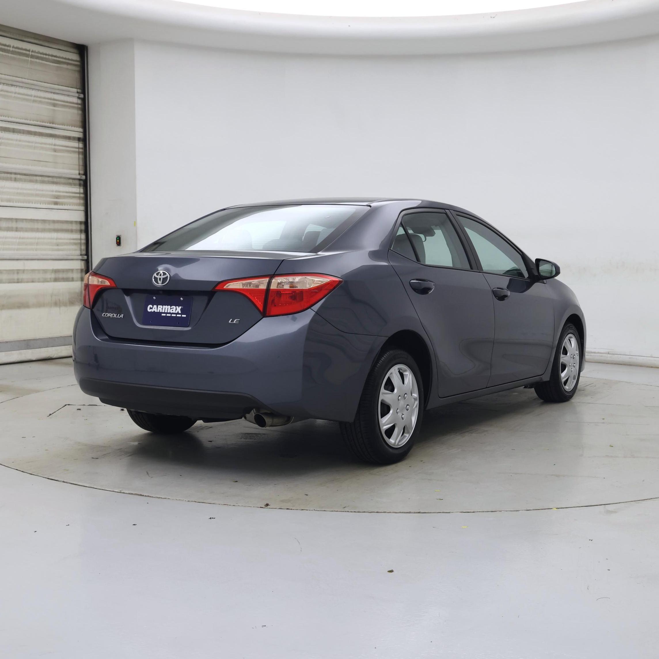 Thumbnail: 2018 Toyota Corolla - 8