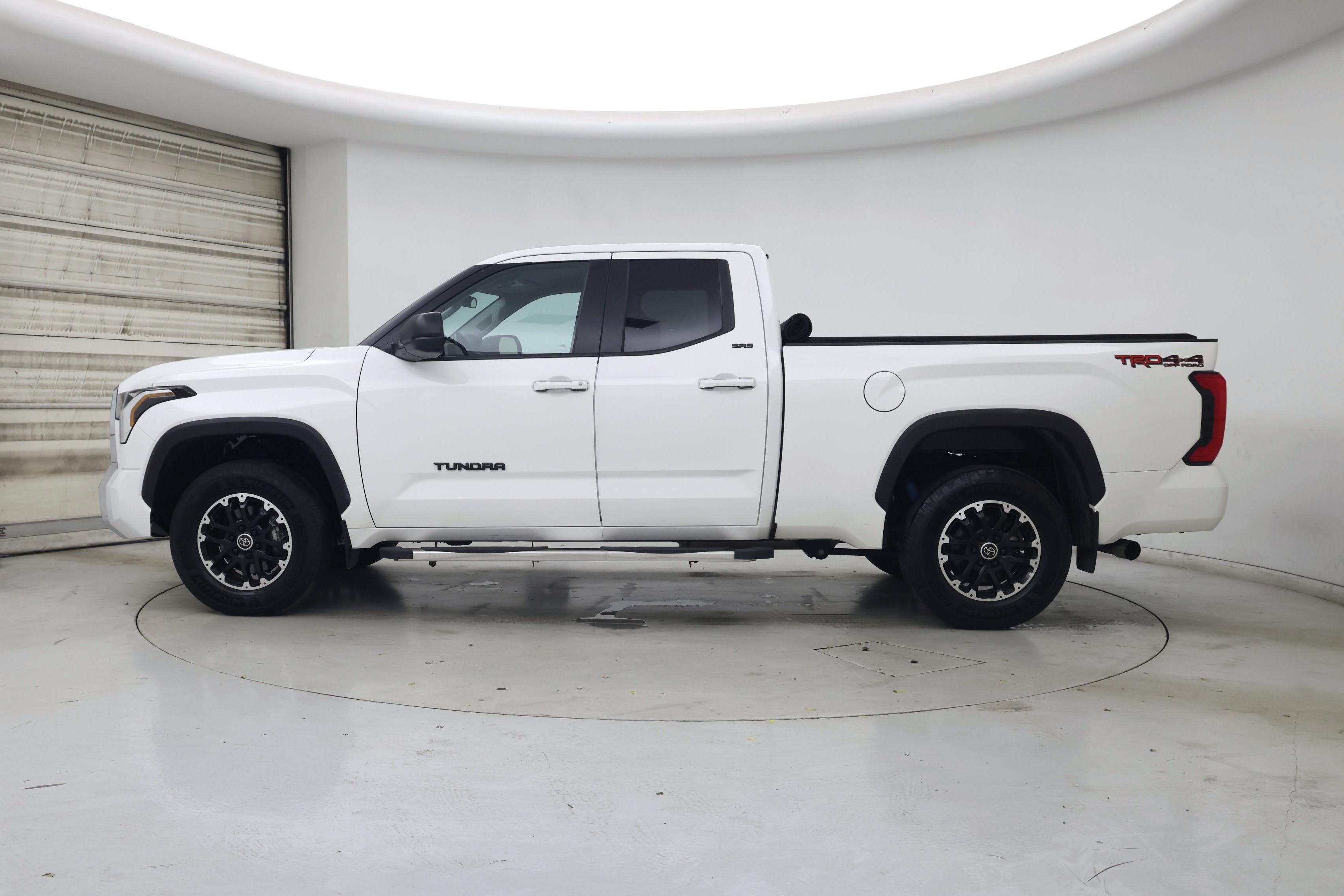 Thumbnail: 2024 Toyota Tundra - 3