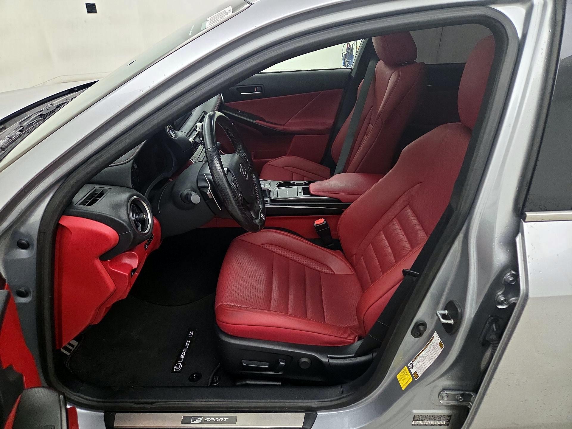 Thumbnail: 2021 Lexus IS - 11