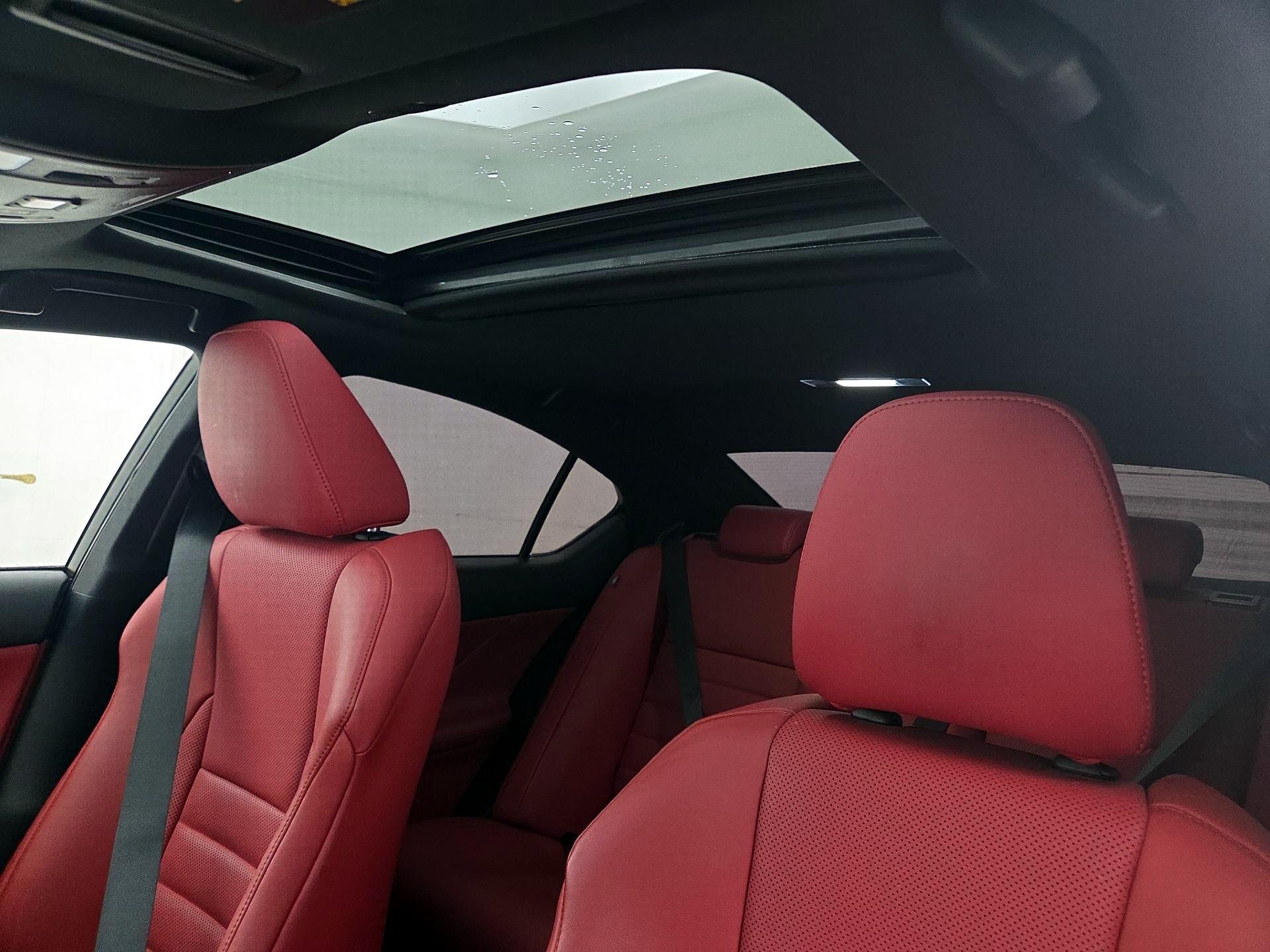 Thumbnail: 2021 Lexus IS - 19