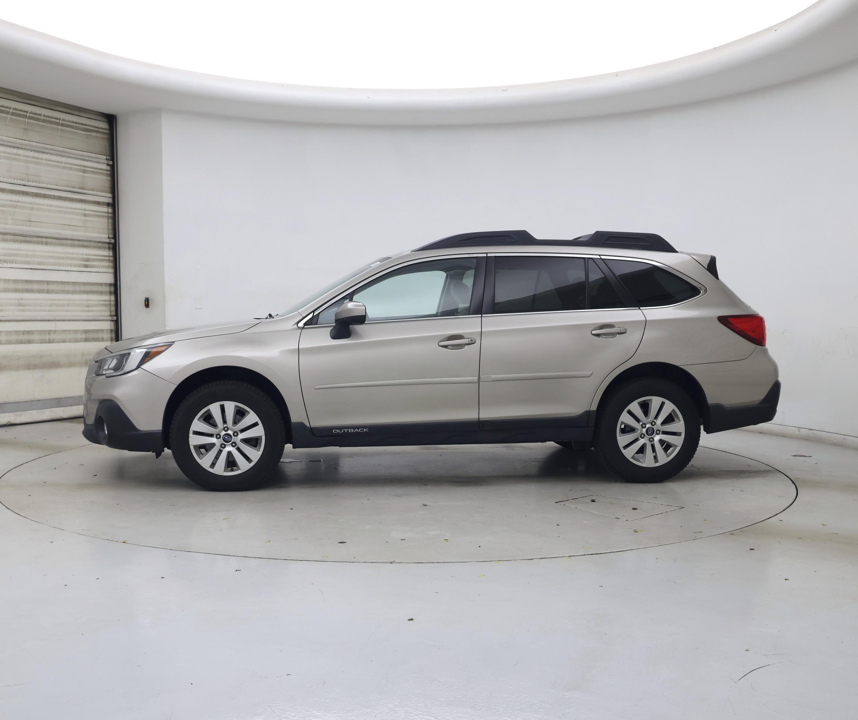 Thumbnail: 2019 Subaru Outback - 3
