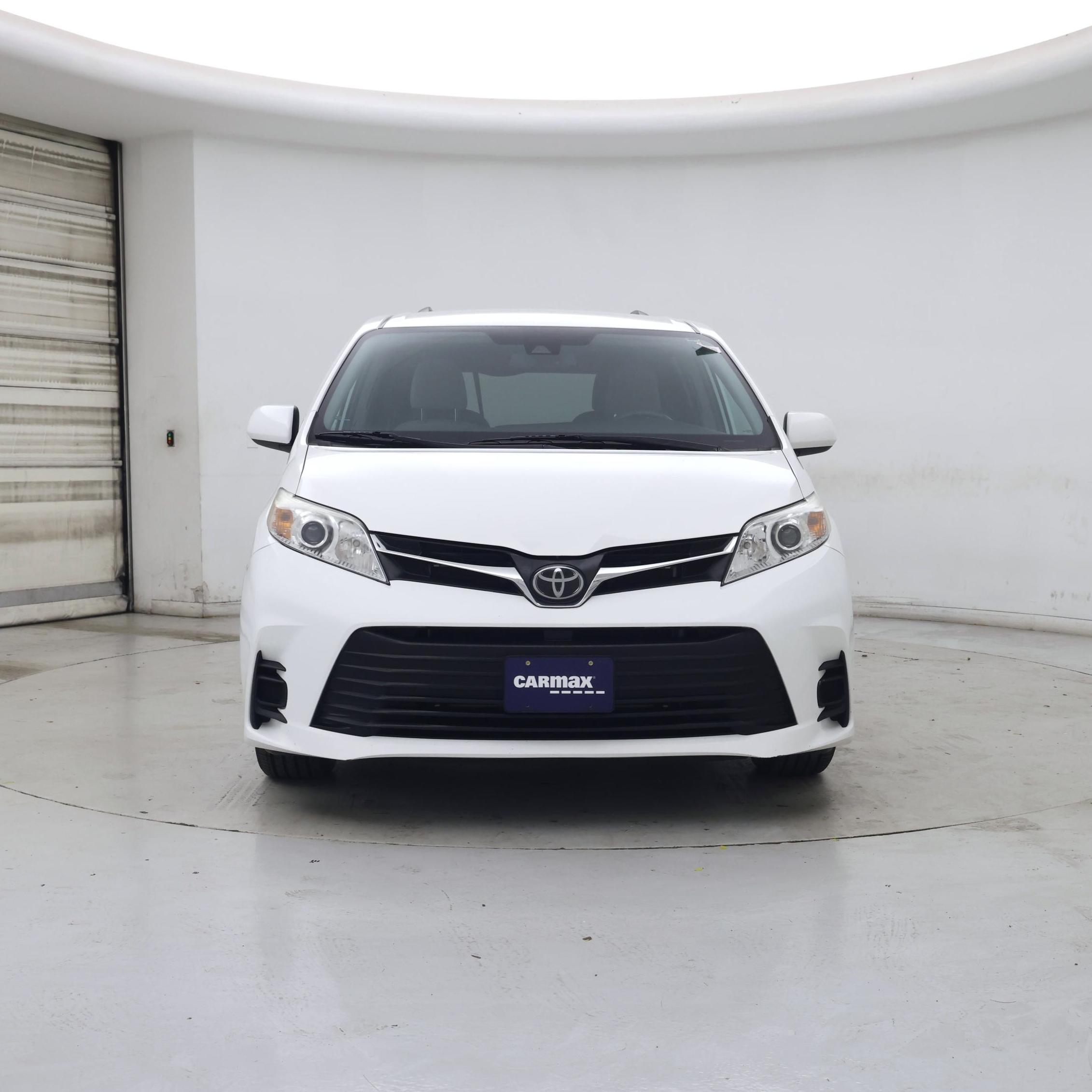 Thumbnail: 2019 Toyota Sienna - 5