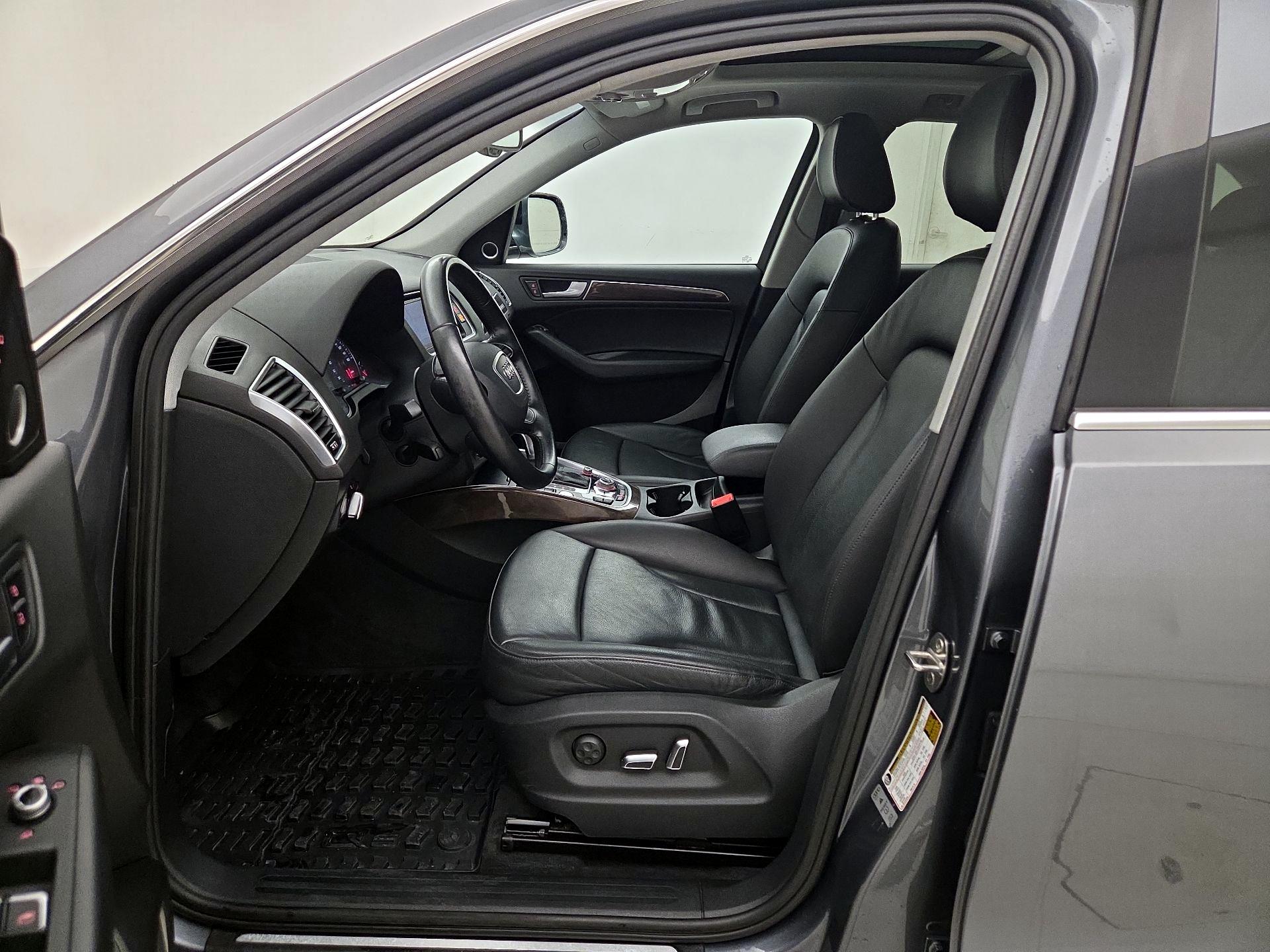 Thumbnail: 2016 Audi Q5 - 11
