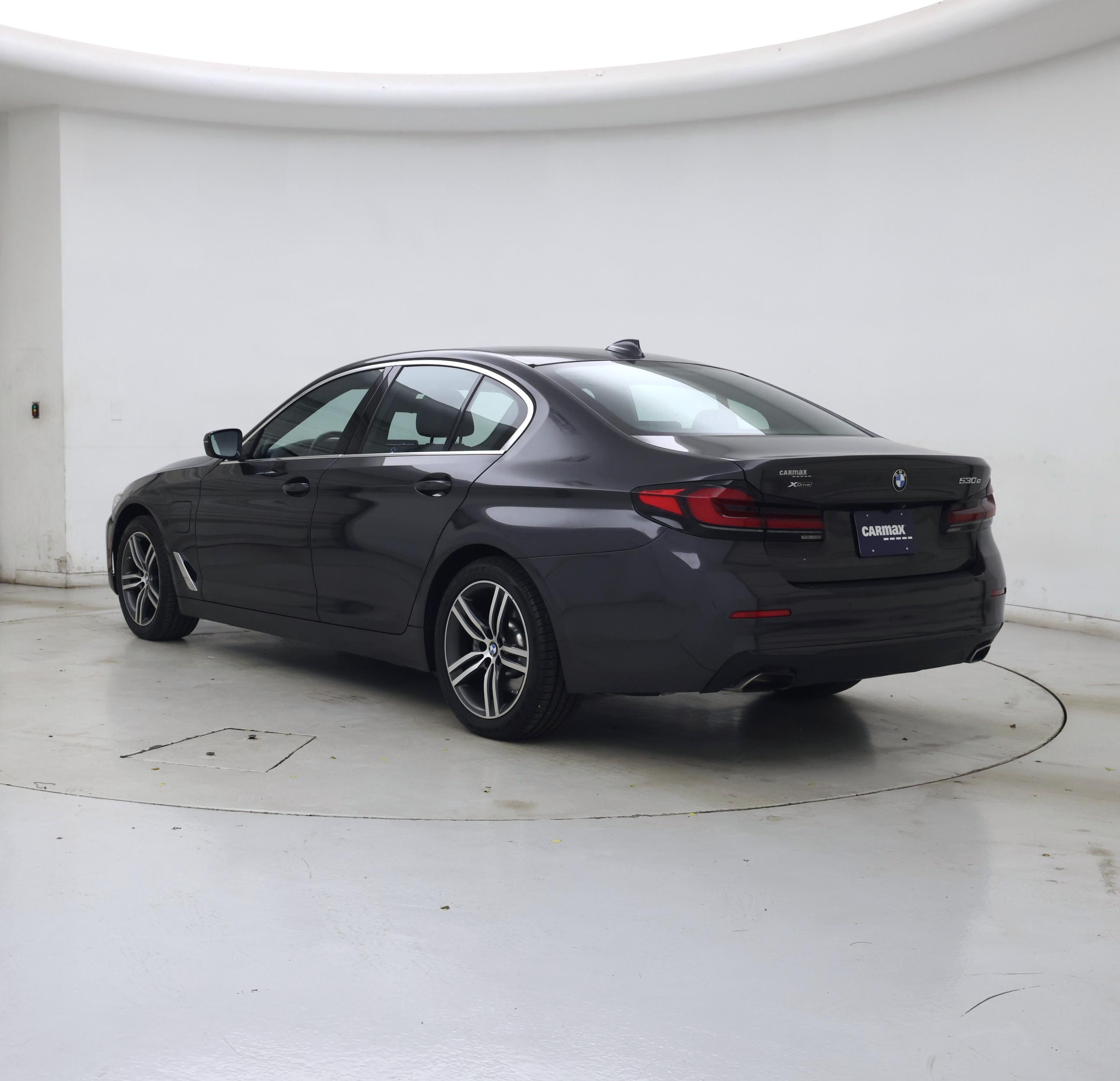 Thumbnail: 2021 BMW 5 Series - 2