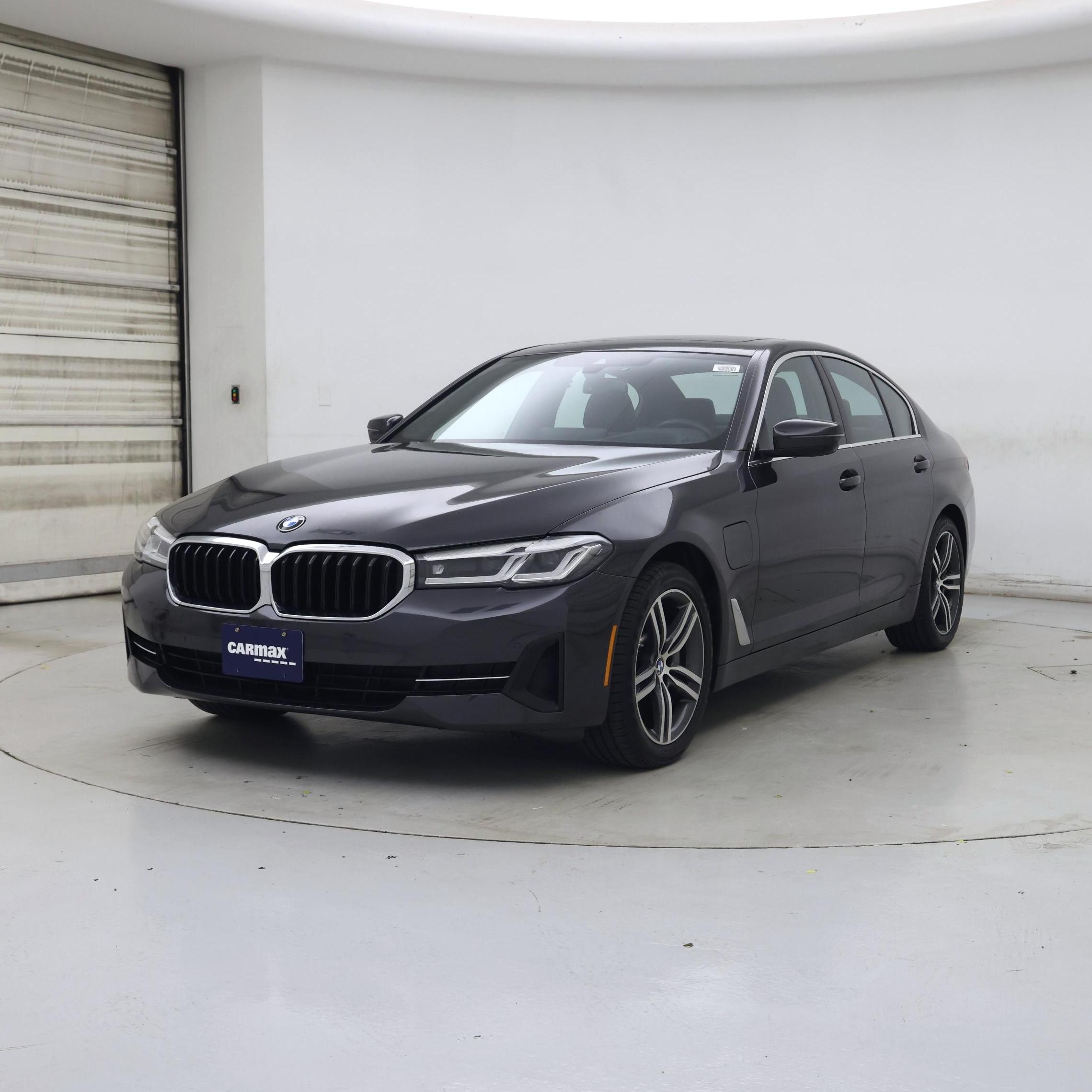 Thumbnail: 2021 BMW 5 Series - 4