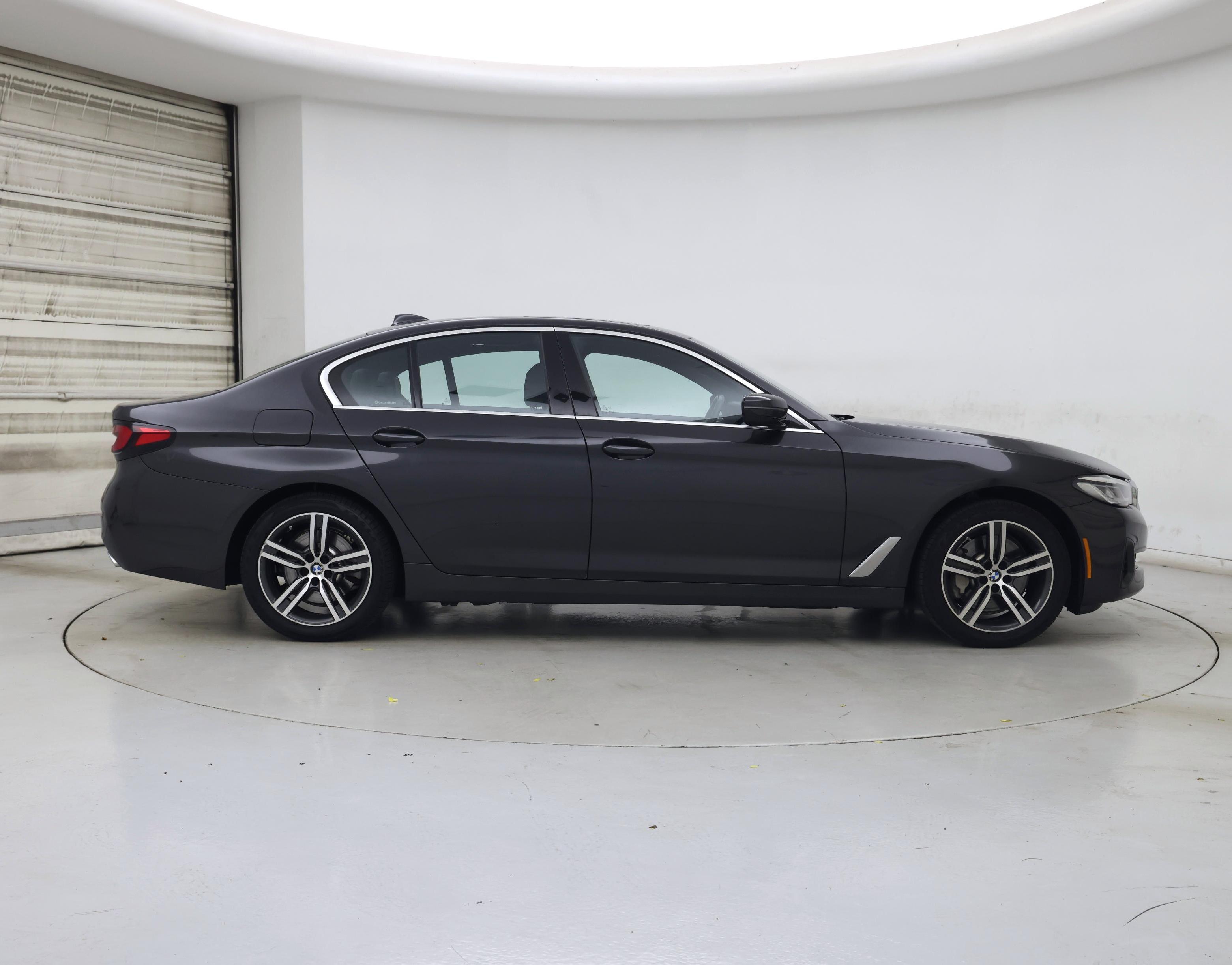 Thumbnail: 2021 BMW 5 Series - 7