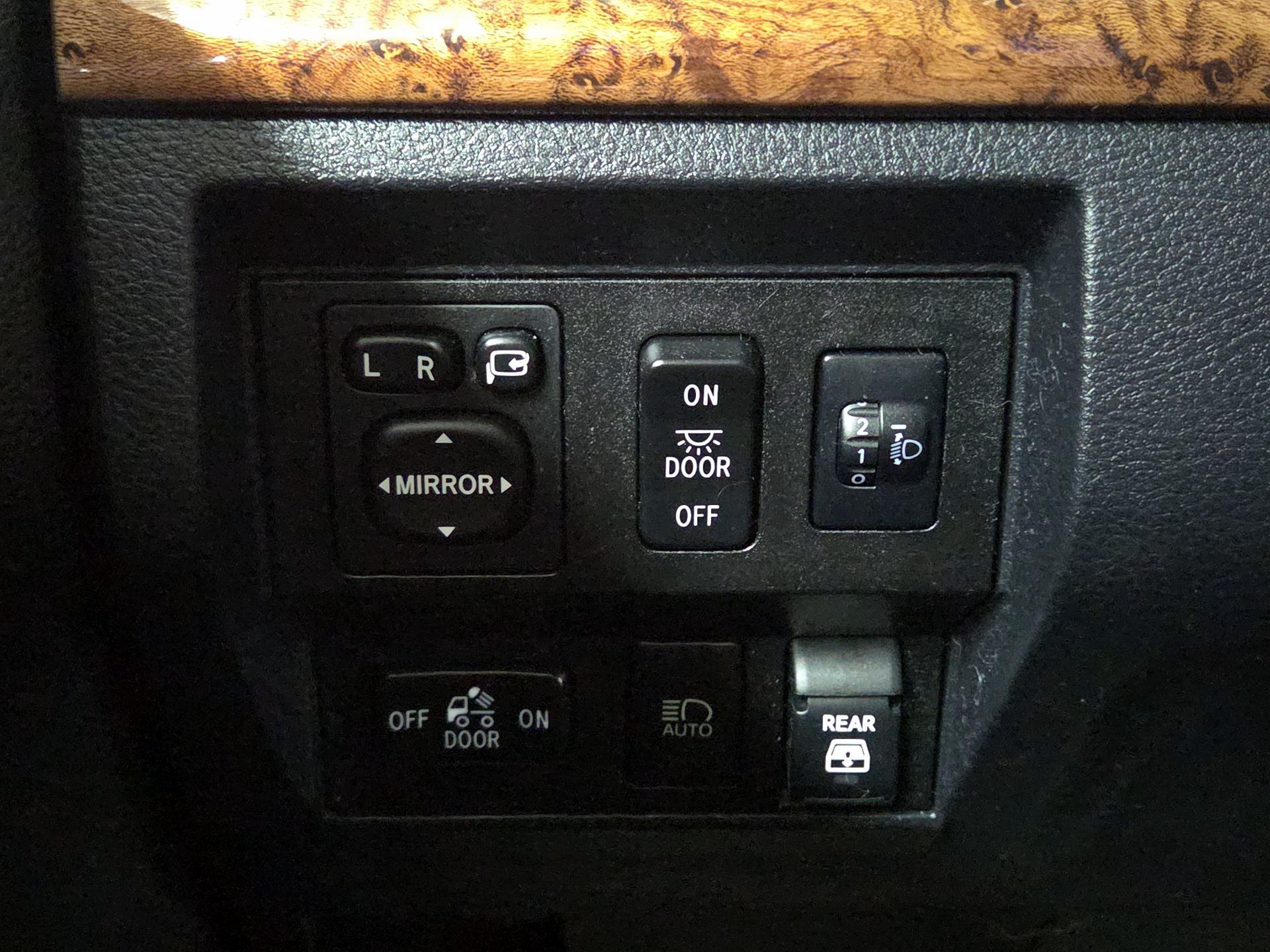 Thumbnail: 2019 Toyota Tundra - 13
