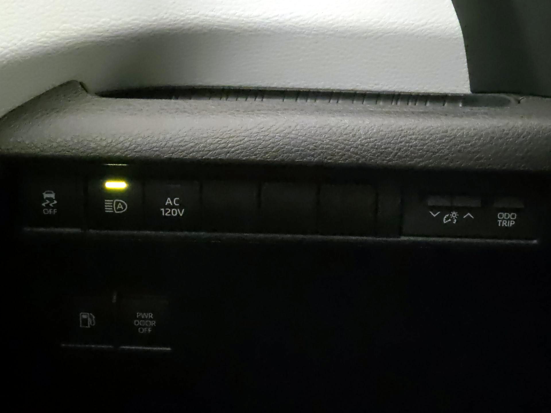 Thumbnail: 2025 Toyota Sienna - 13