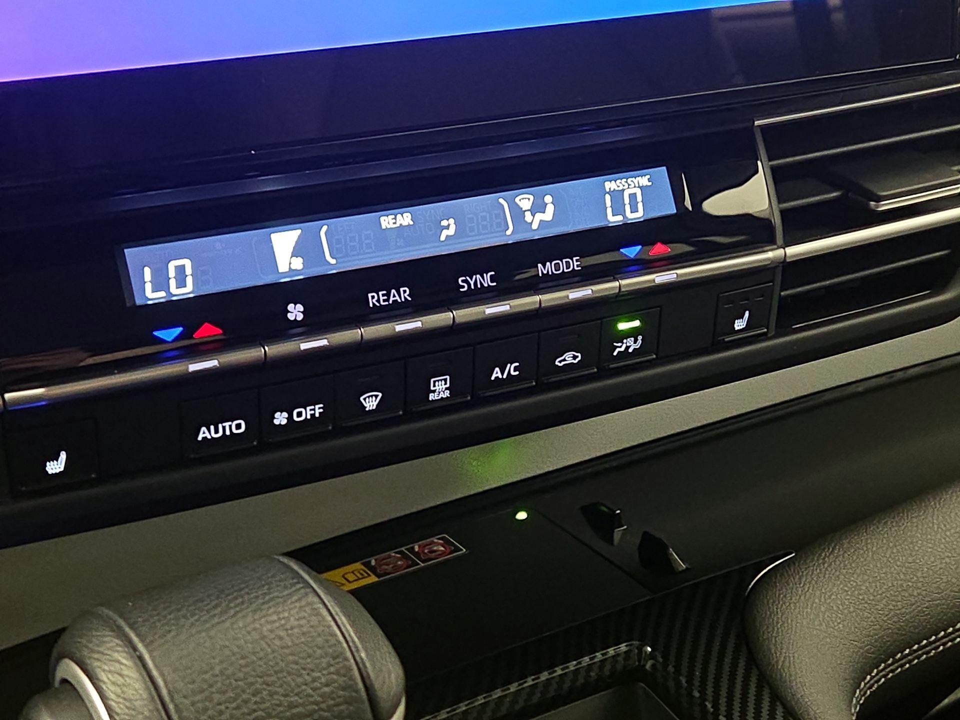 Thumbnail: 2025 Toyota Sienna - 17