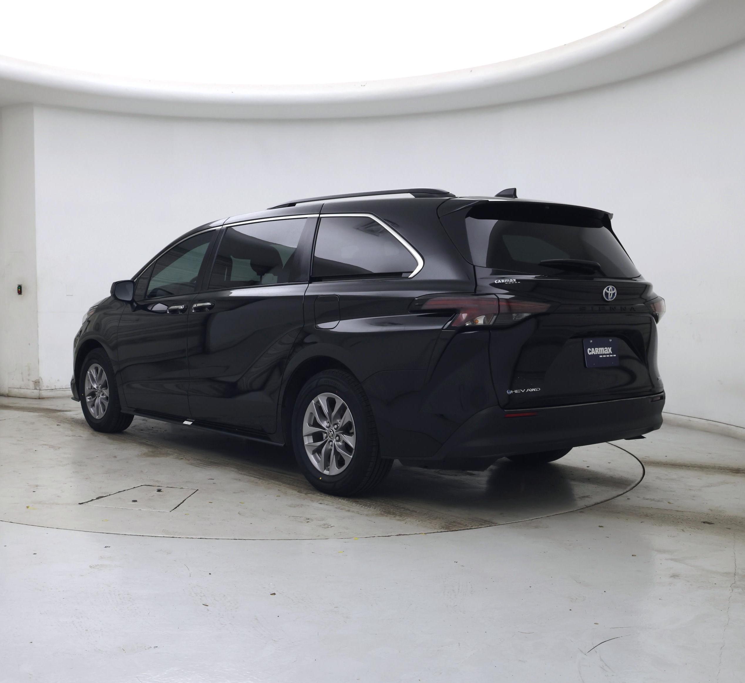 Thumbnail: 2025 Toyota Sienna - 2