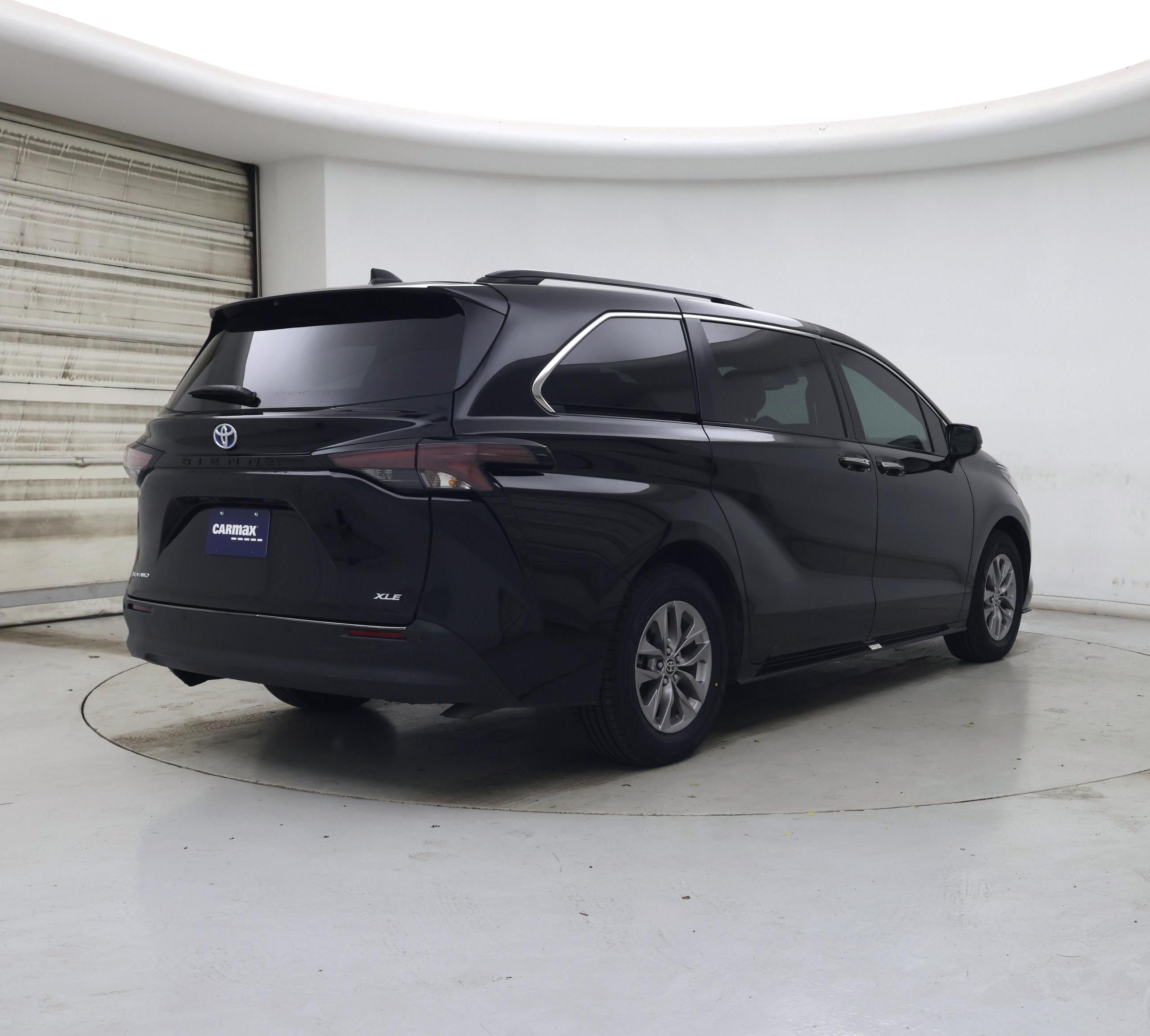Thumbnail: 2025 Toyota Sienna - 8