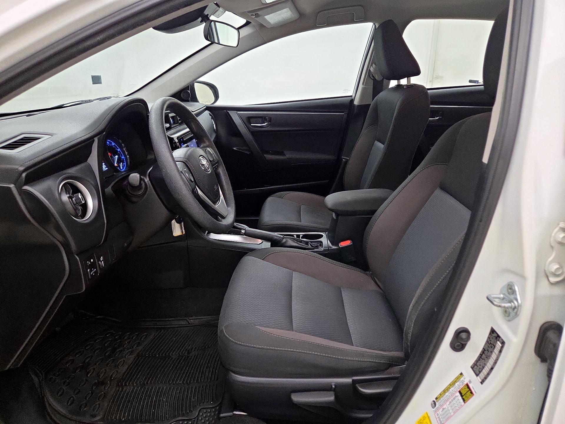 Thumbnail: 2017 Toyota Corolla - 11