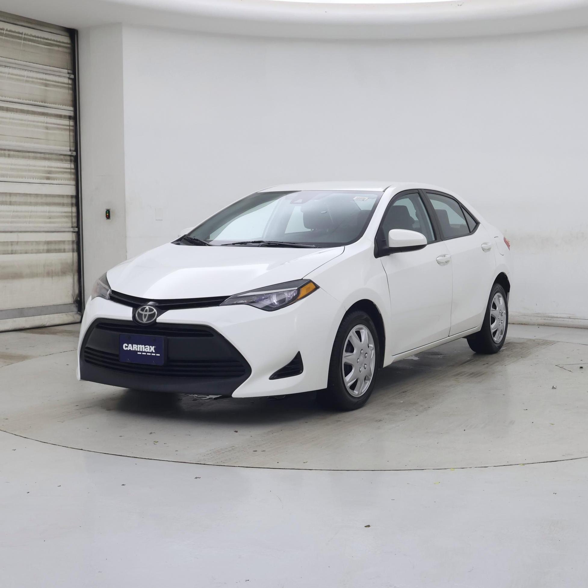 Thumbnail: 2017 Toyota Corolla - 4