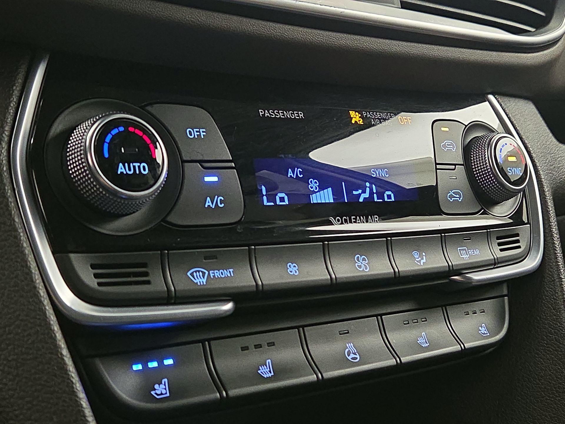 Thumbnail: 2020 Hyundai Santa Fe - 17