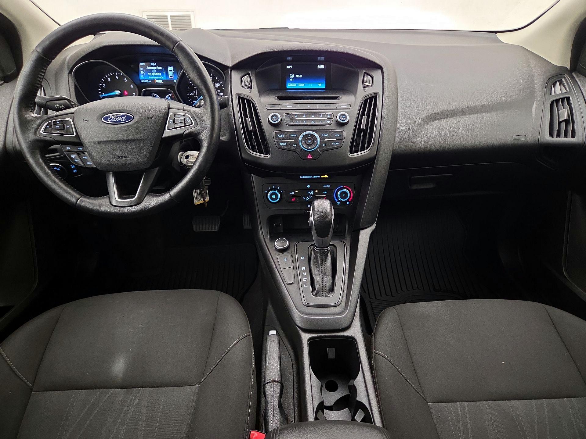 Thumbnail: 2017 Ford Focus - 9