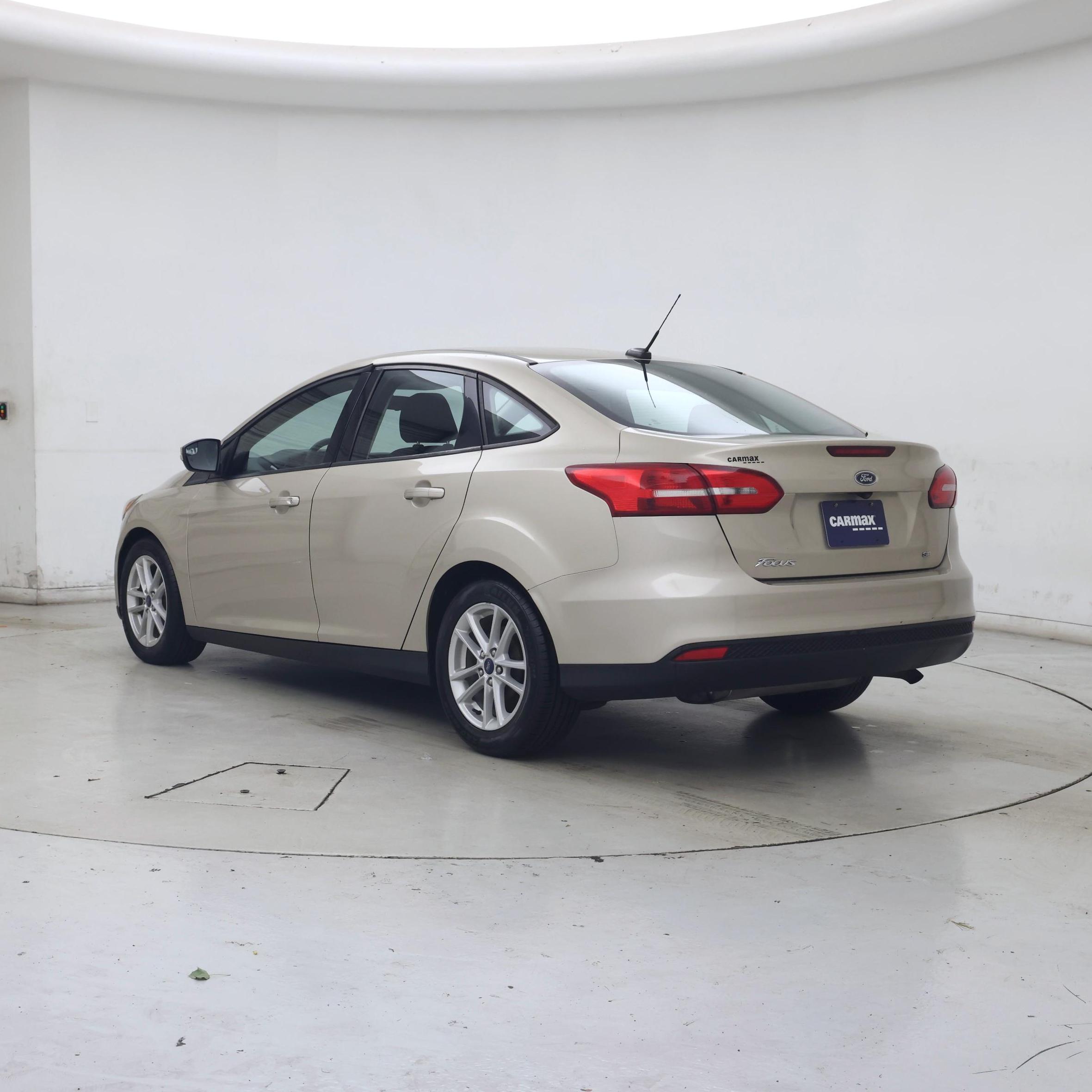 Thumbnail: 2017 Ford Focus - 2