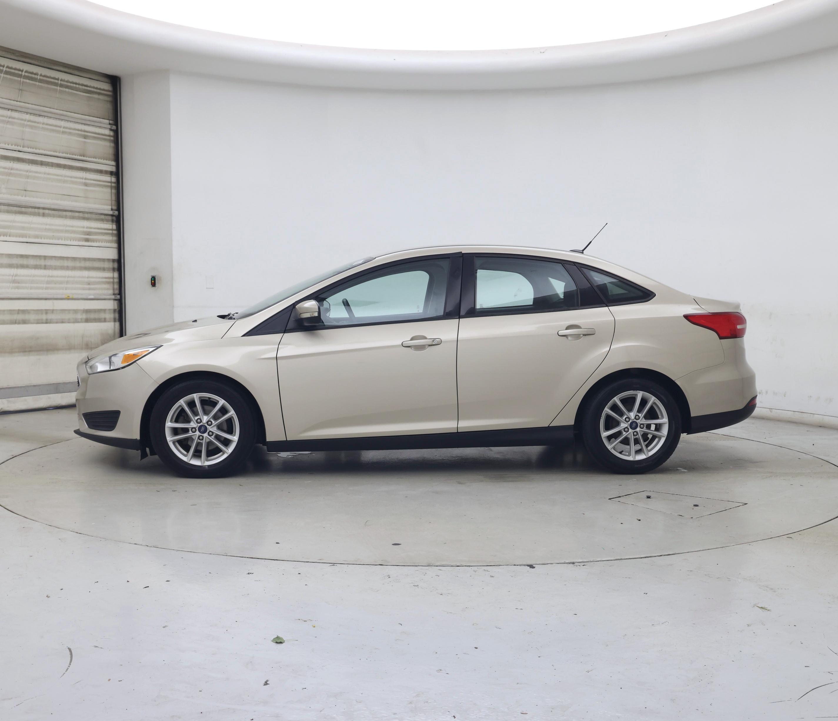 Thumbnail: 2017 Ford Focus - 3